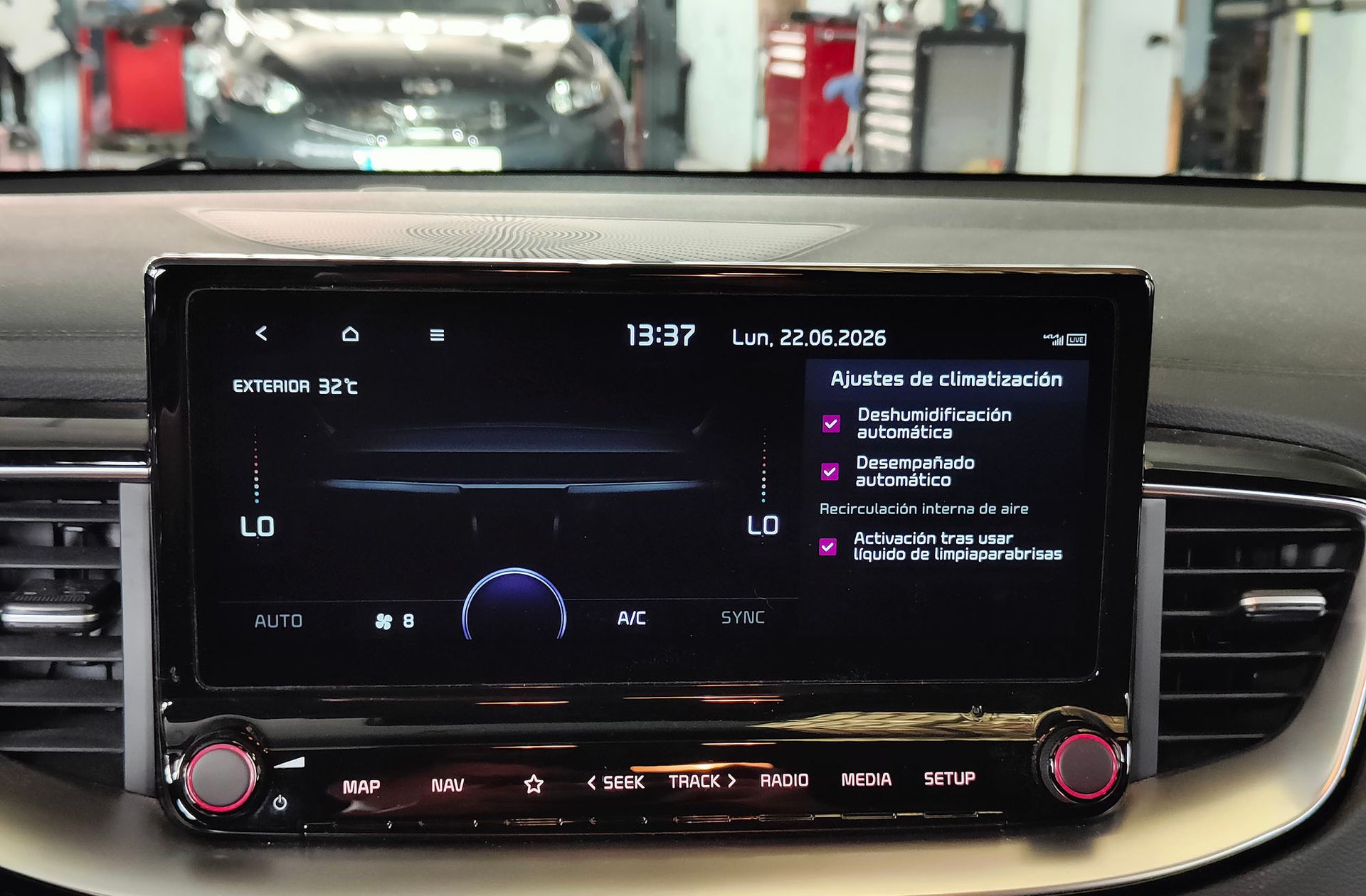 Kia Ceed 1.5 MHEV Tech DCT - foto 32