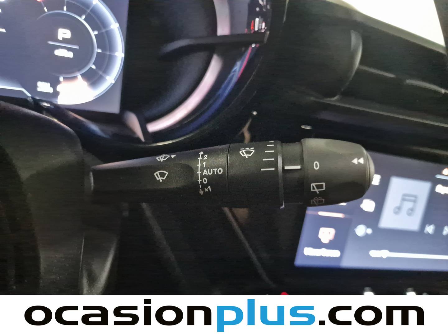 Foto Alfa Romeo Junior Alfa Romeo Junior 1.2 Ibrida (136 CV)