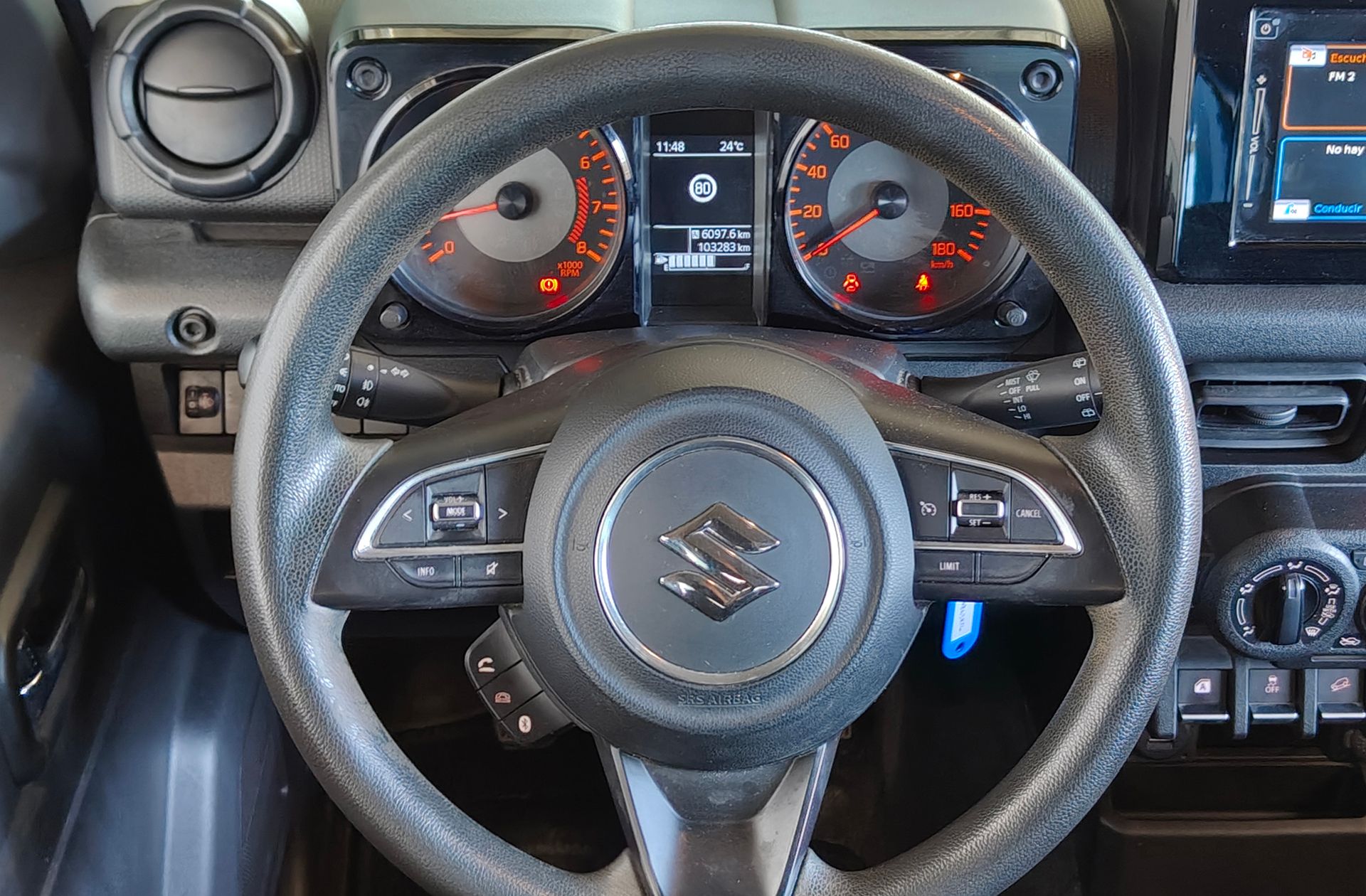 Suzuki Jimny 1.5 JLX - foto 22