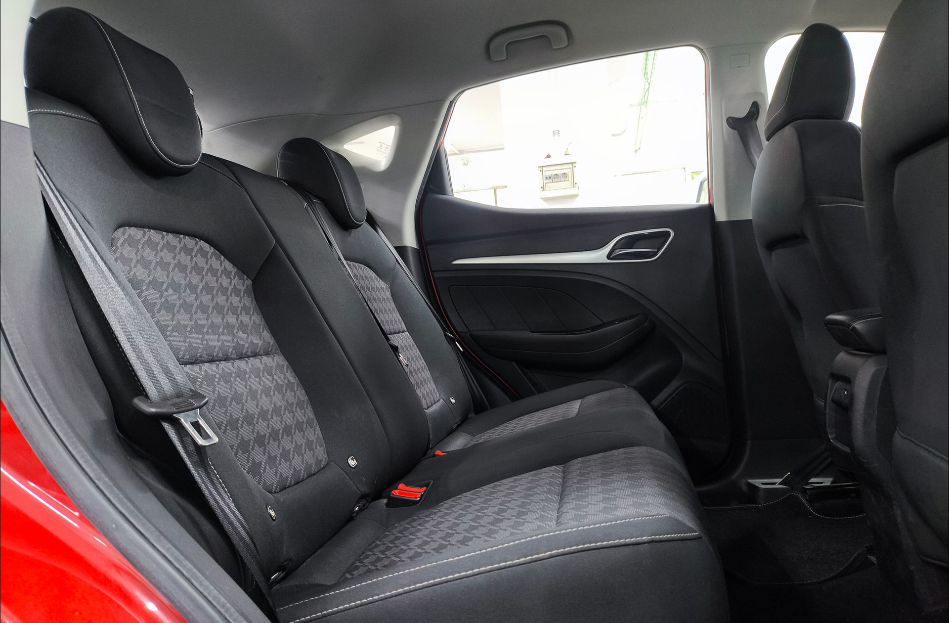 MG ZS 45kWh Comfort - foto 15