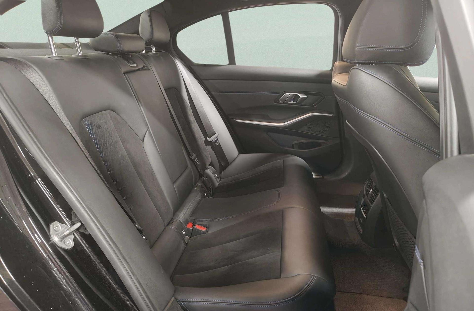 BMW Serie 3 318d Pack M - foto 27