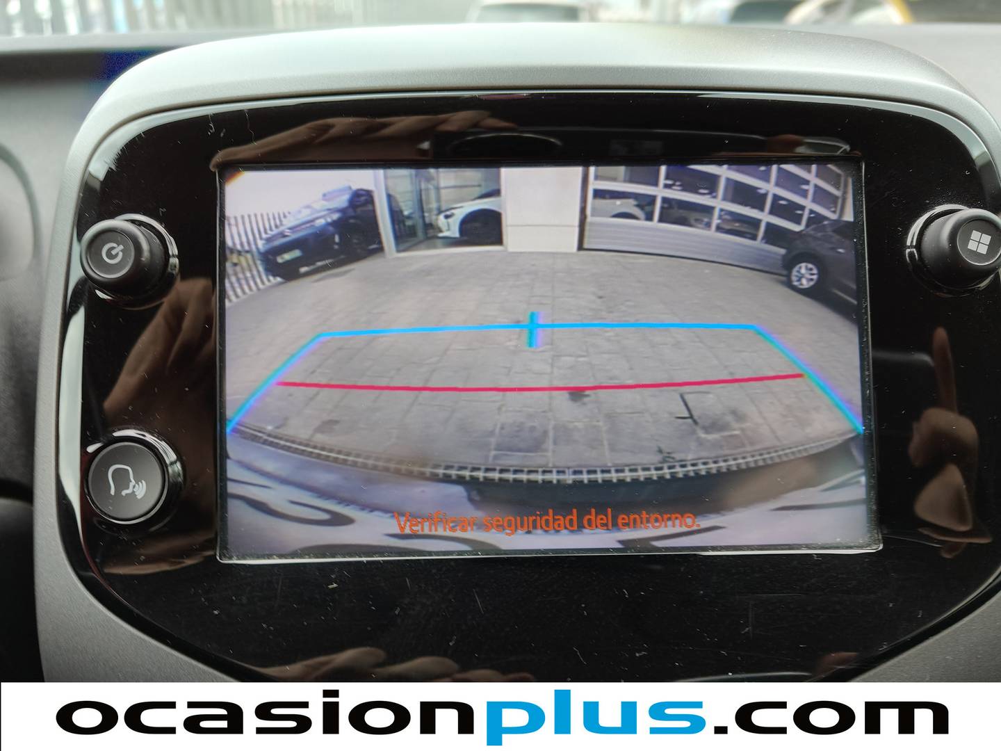 Foto Toyota Aygo Toyota Aygo 1.0 70 x-play (72 CV)