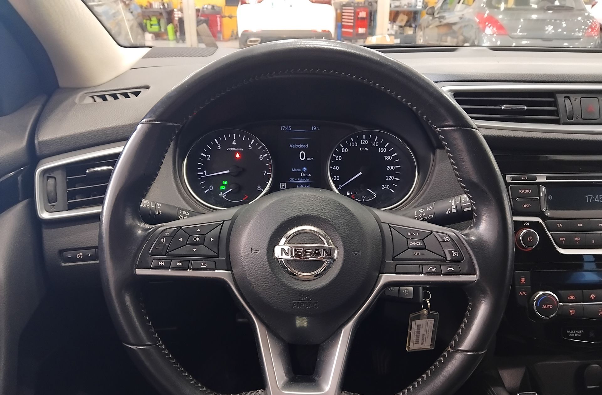 Nissan Qashqai DIG-T 115 Acenta 4x2 XTronic - foto 17