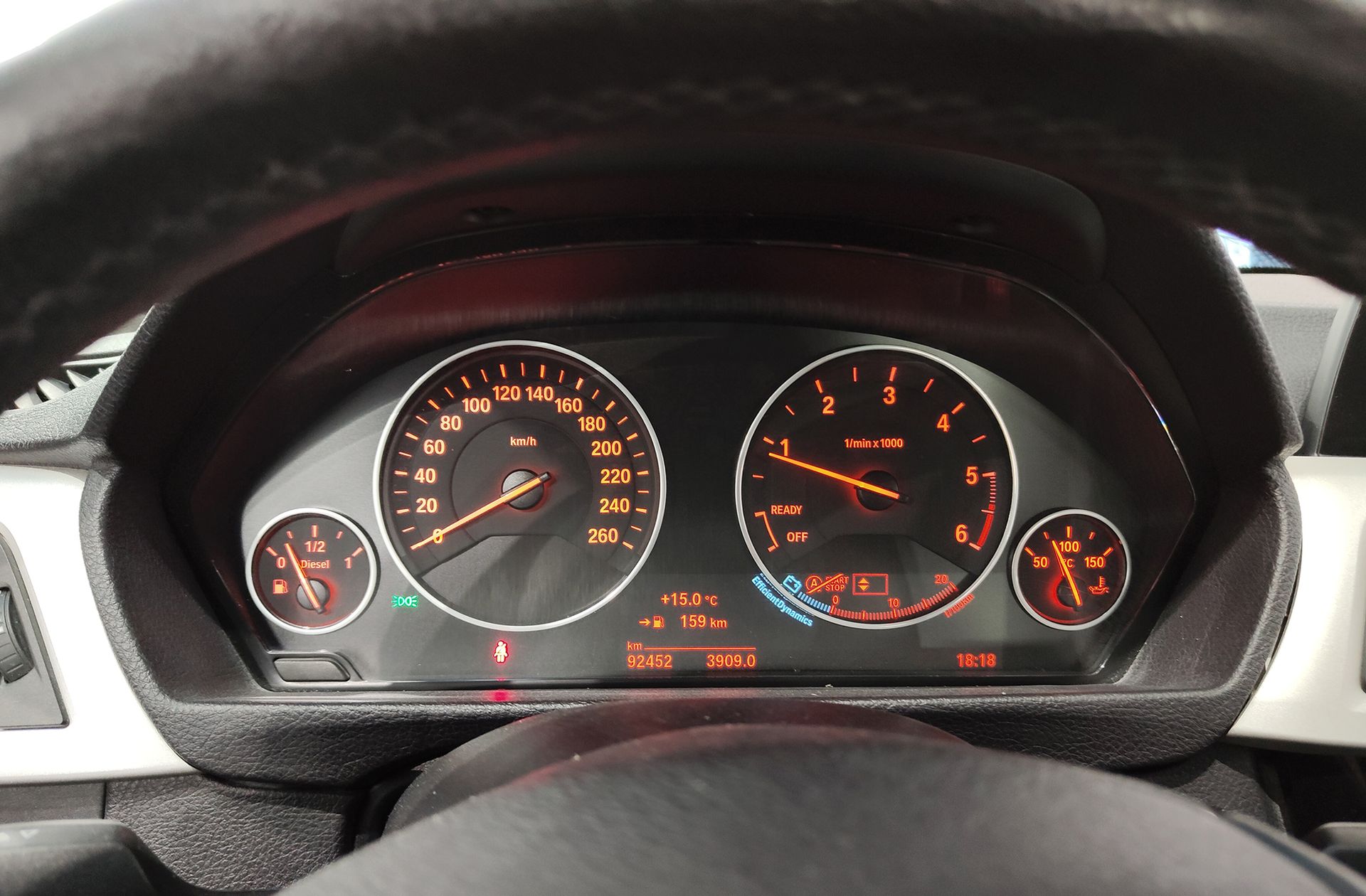 BMW Serie 3 318d - foto 21