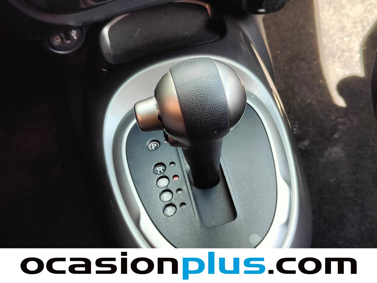 Nissan JUKE Nissan Juke 1.6 Acenta Connect 4X2 CVT (117 CV) de segunda mano