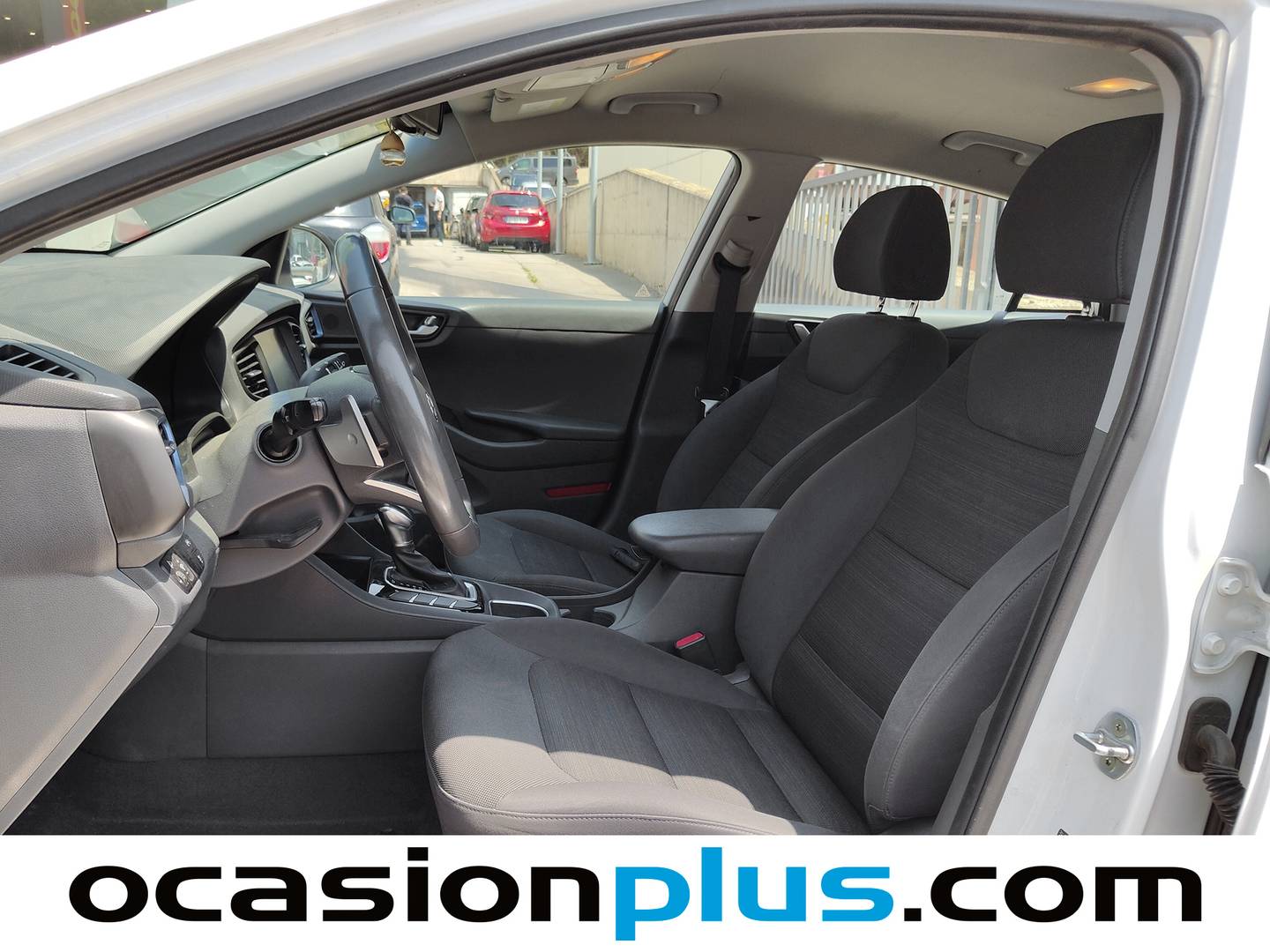 Foto asientos delanteros Hyundai IONIQ Hyundai Ioniq 1.6 GDI HEV Tecno DCT (141 CV)