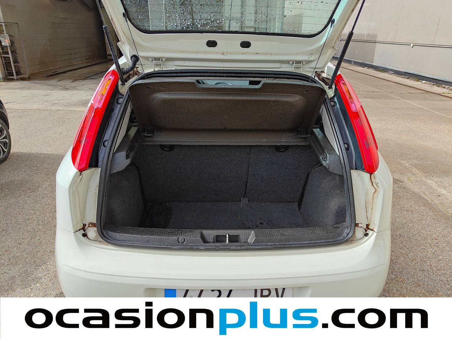 Fotos maletero Fiat Punto Fiat Punto 1.2 S&S Easy (69 CV)