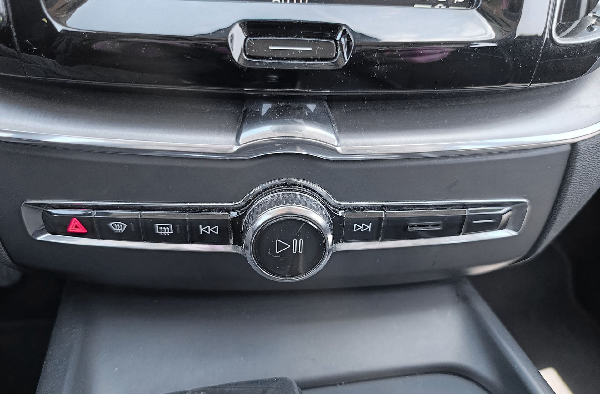 Volvo XC60 D3 Business Plus - foto 32