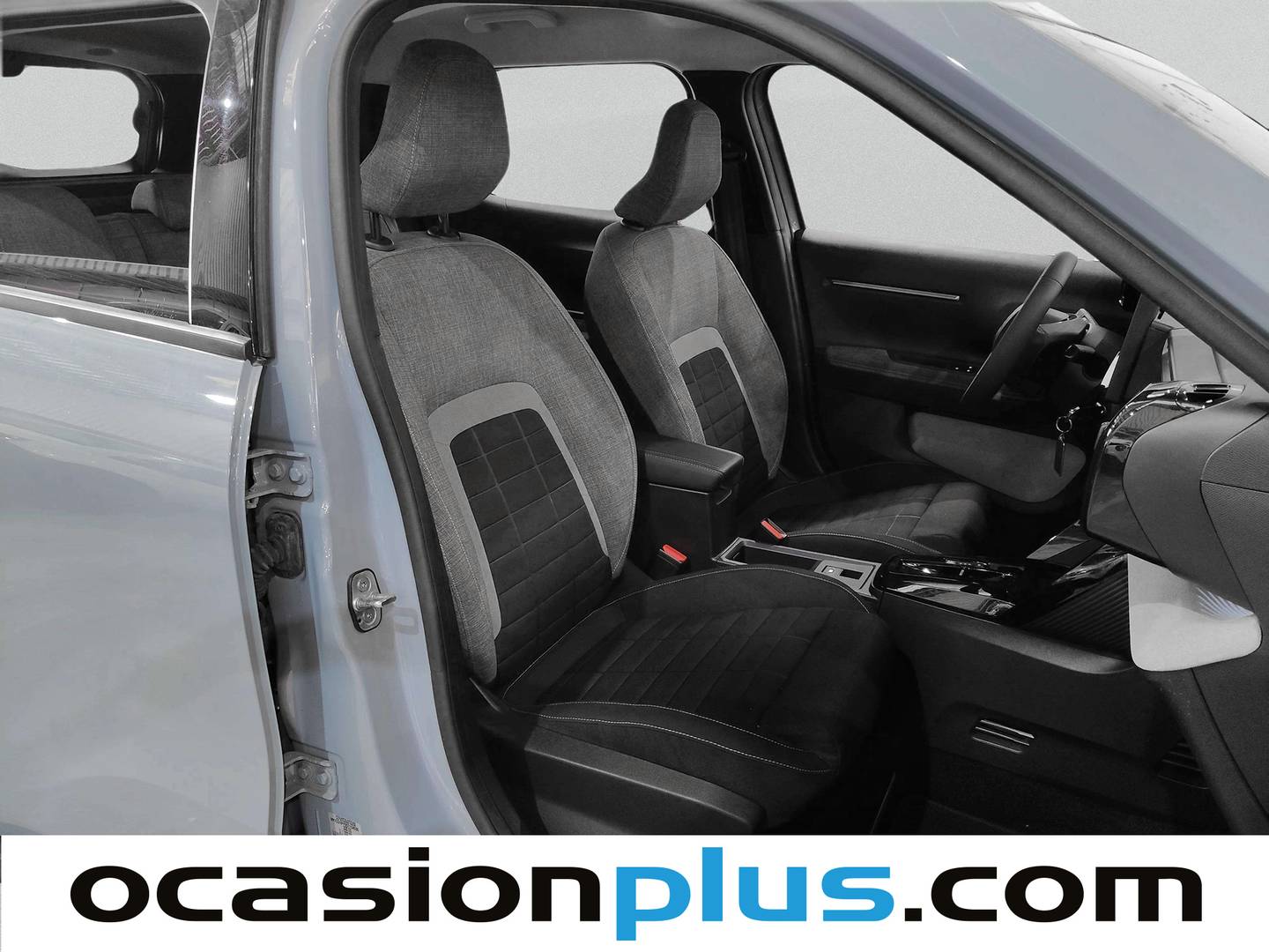 Citroën C3 Aircross Citroën C3 Aircross Hybrid 145 Plus e-DCS6 (145 CV) híbrido