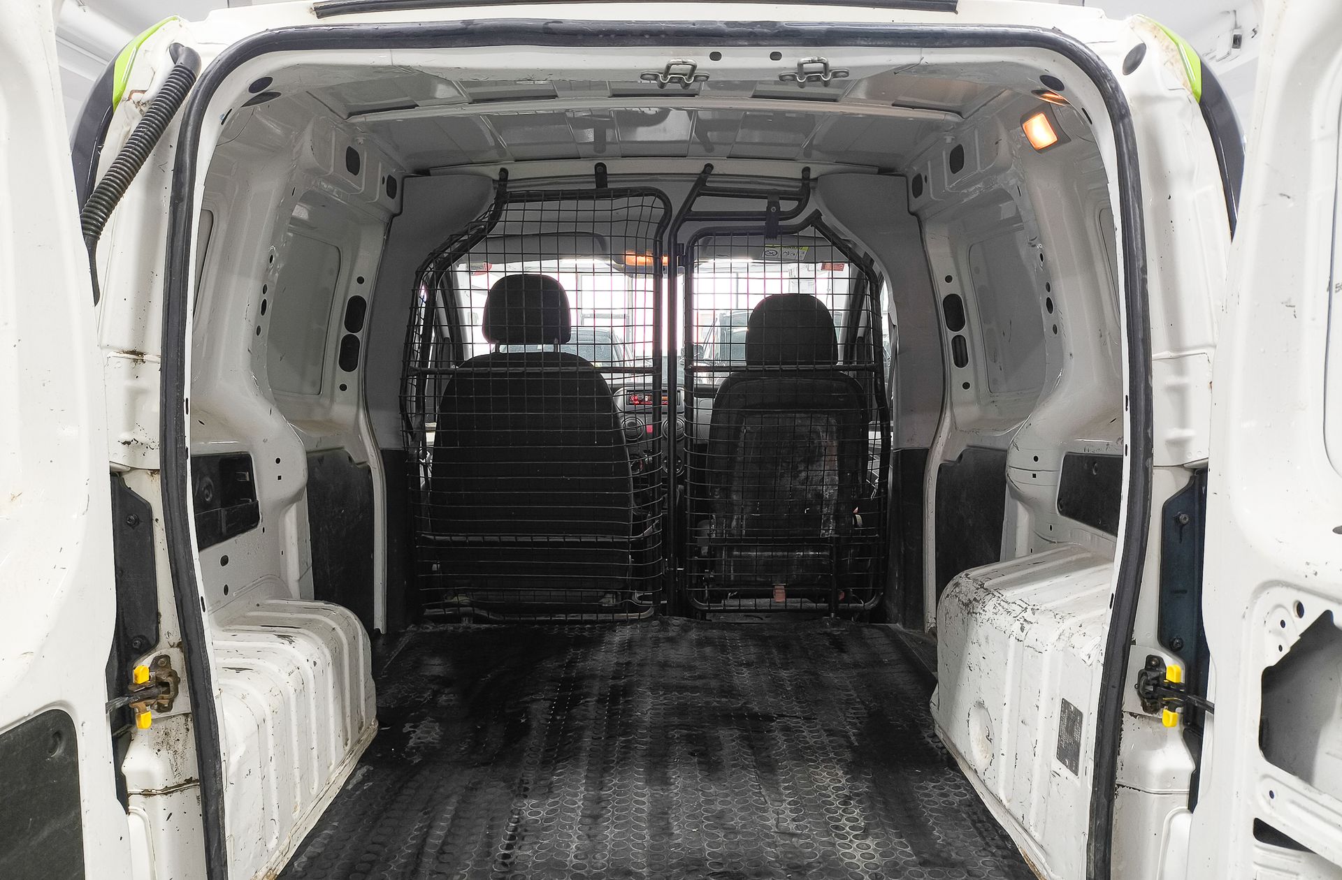 Fiat Fiorino Cargo Furgon 1.3 MultiJet Base 2 plazas - foto 11