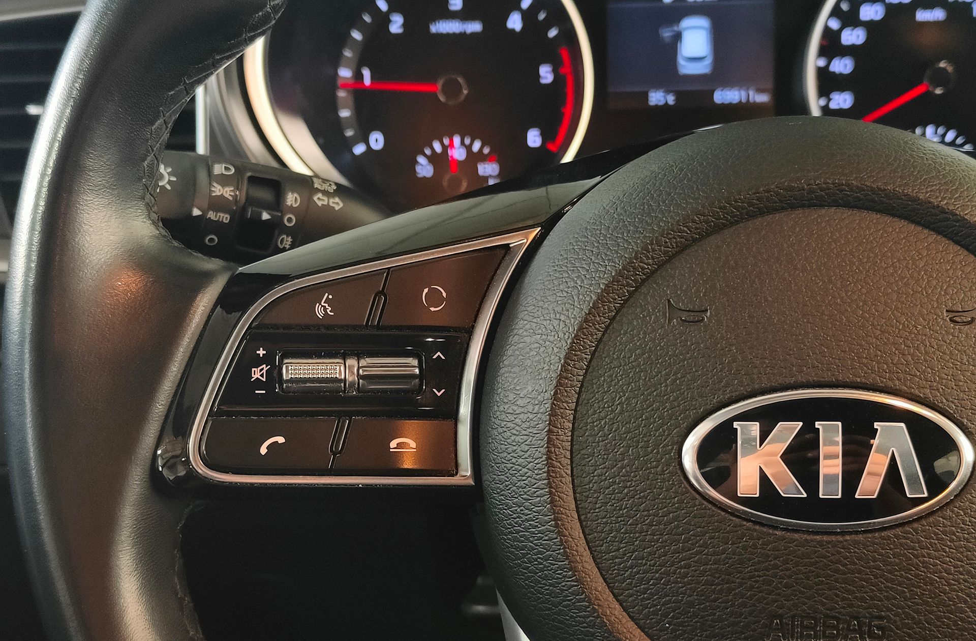 Kia Ceed 1.6 CRDi Drive - foto 25