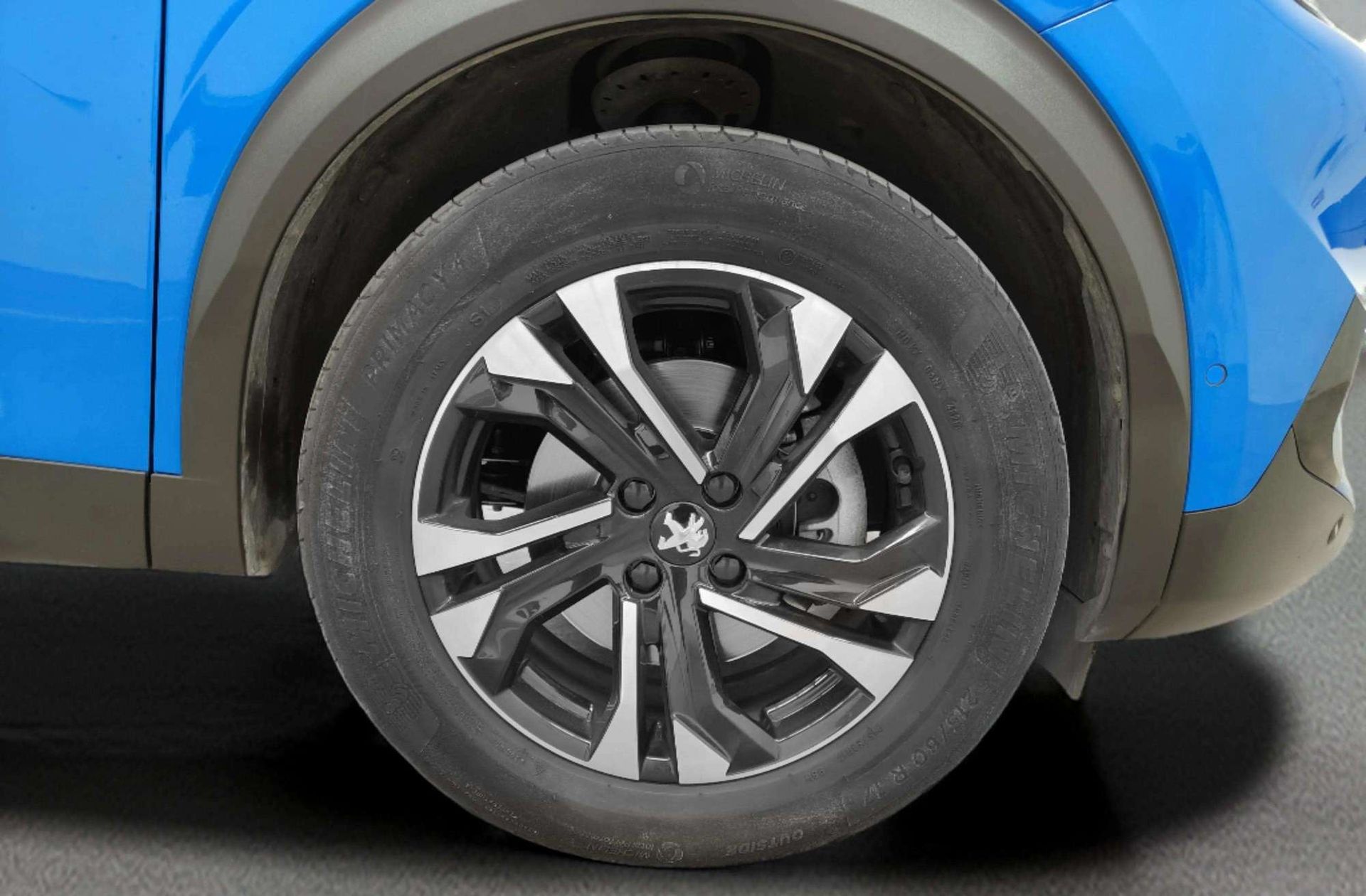Peugeot 2008 BlueHDi 130 GT EAT8 - foto 45