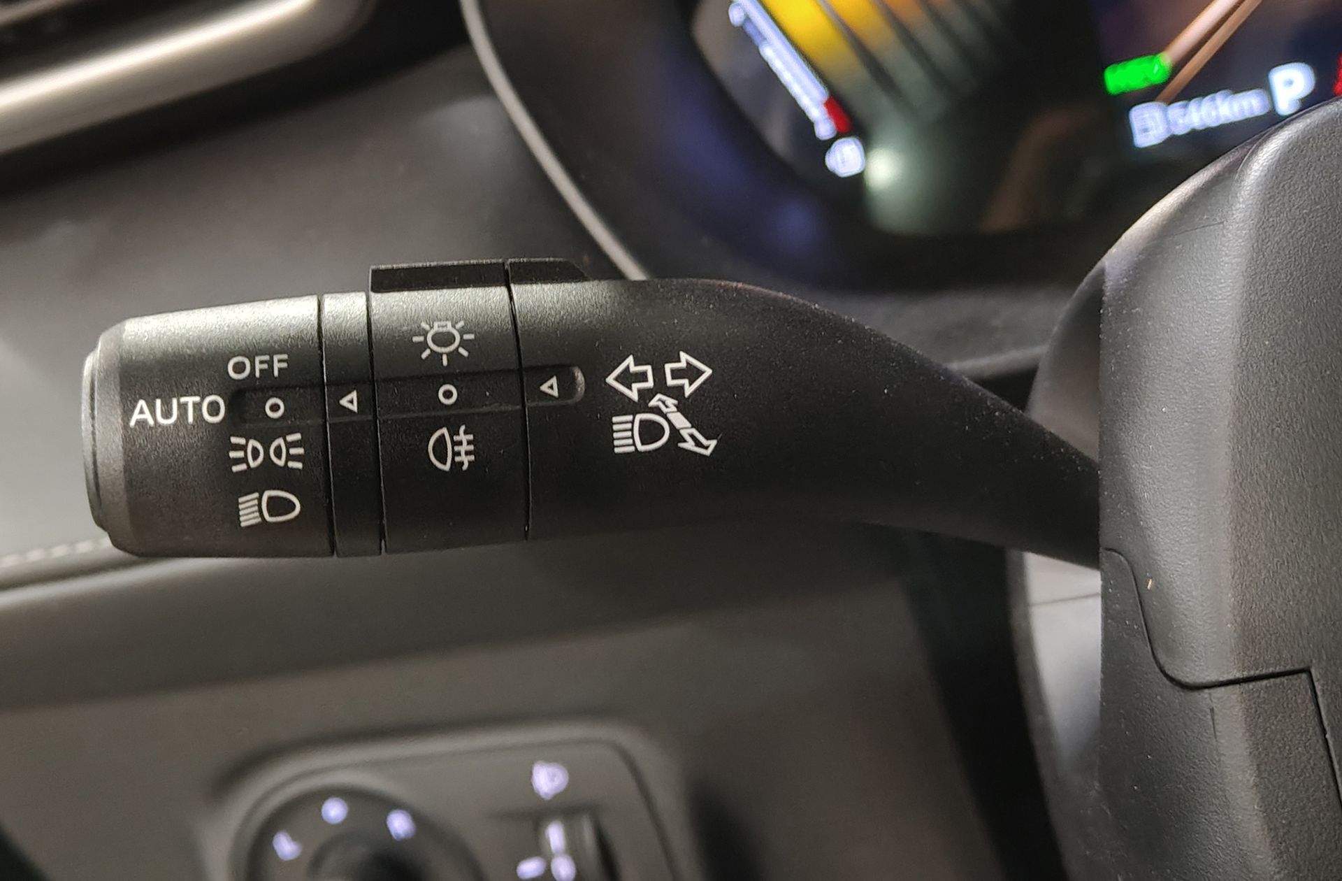 MG ZS 1.5 Hybrid+ Luxury - foto 29