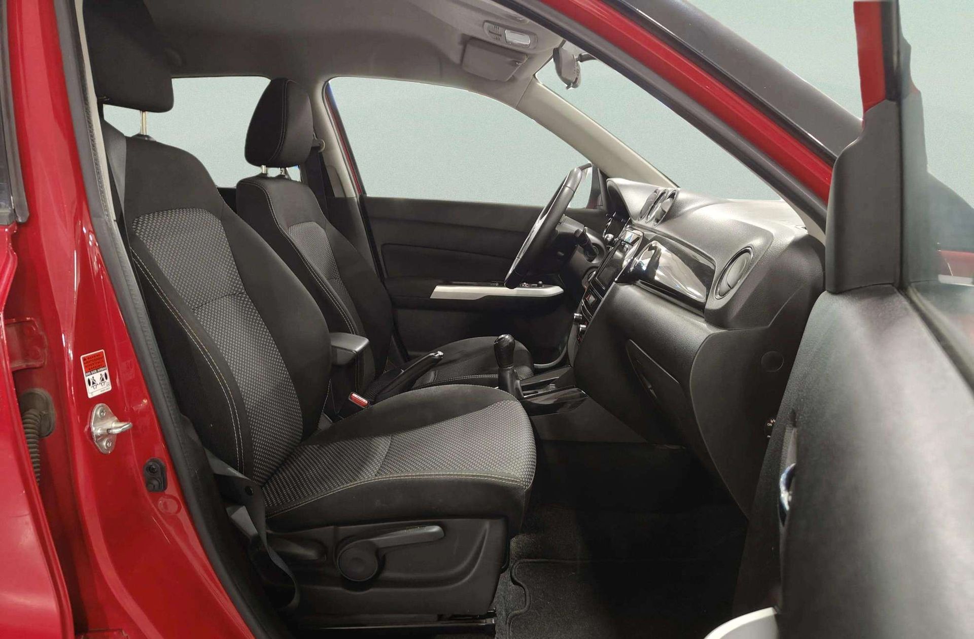 Suzuki Vitara 1.6 VVT GLX - foto 15