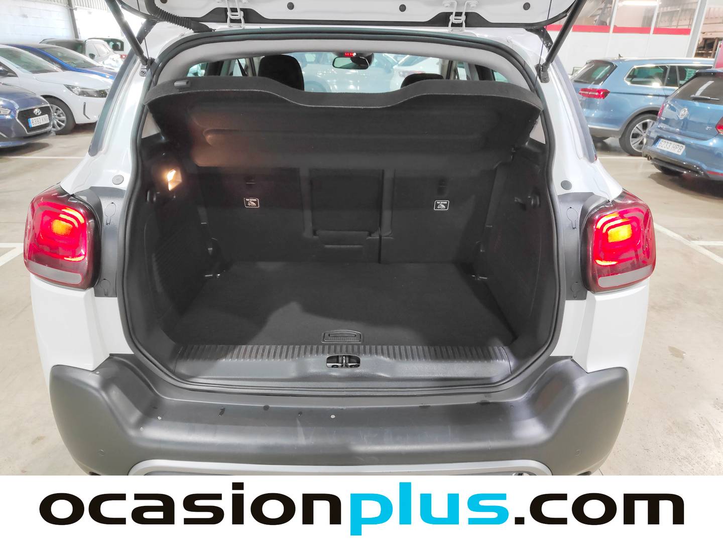 Foto Citroën C3 Aircross Citroen C3 Aircross PureTech 130 Shine Pack EAT6 (131 CV)