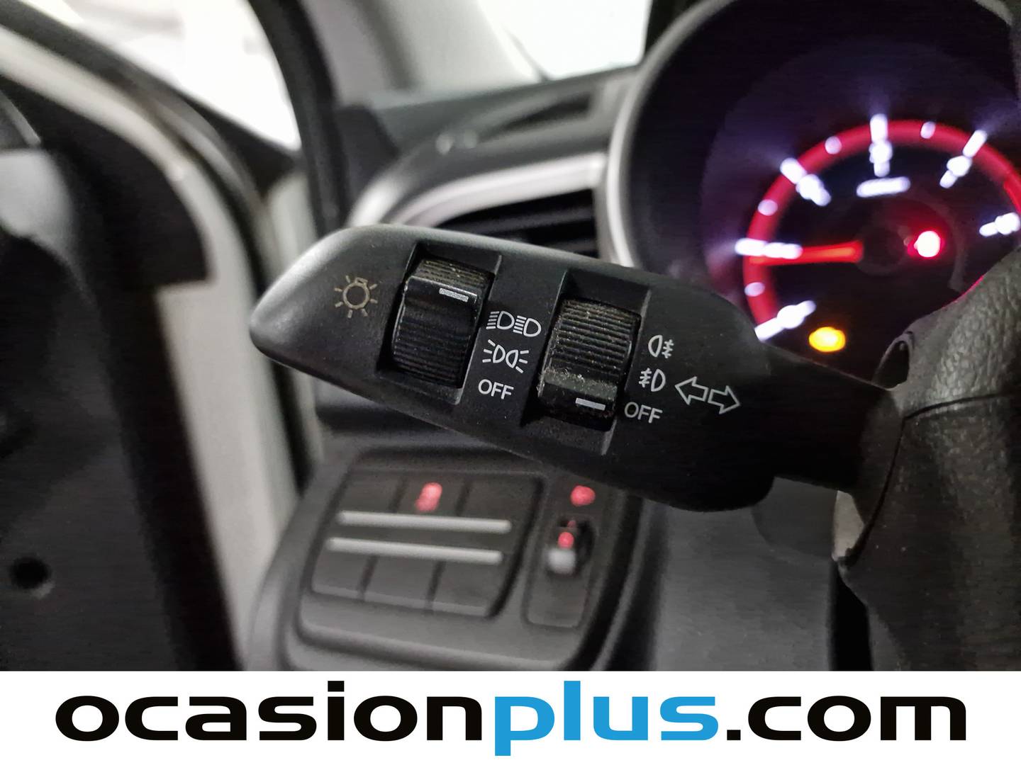 Foto SsangYong Tivoli Ssangyong Tivoli D16T Premium 4x2 (115 CV)