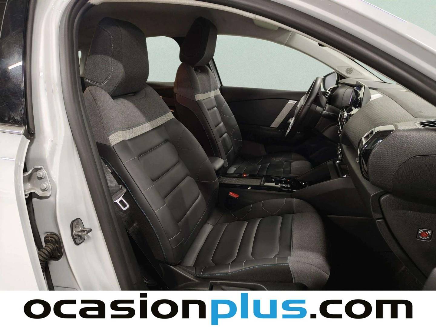 Citroën ë-C4 X Citroën ë-C4 X 54KWh eléctrico Max (156 CV) km 0