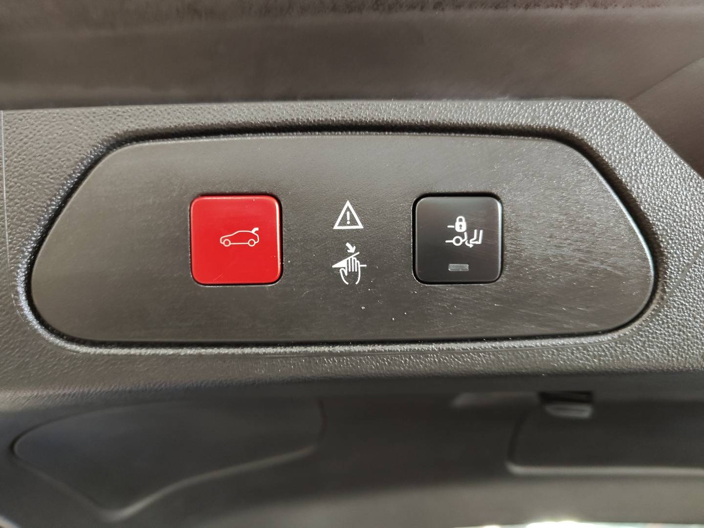 Foto Opel Grandland X Opel Grandland X 1.6 CDTi Excellence (120 CV)