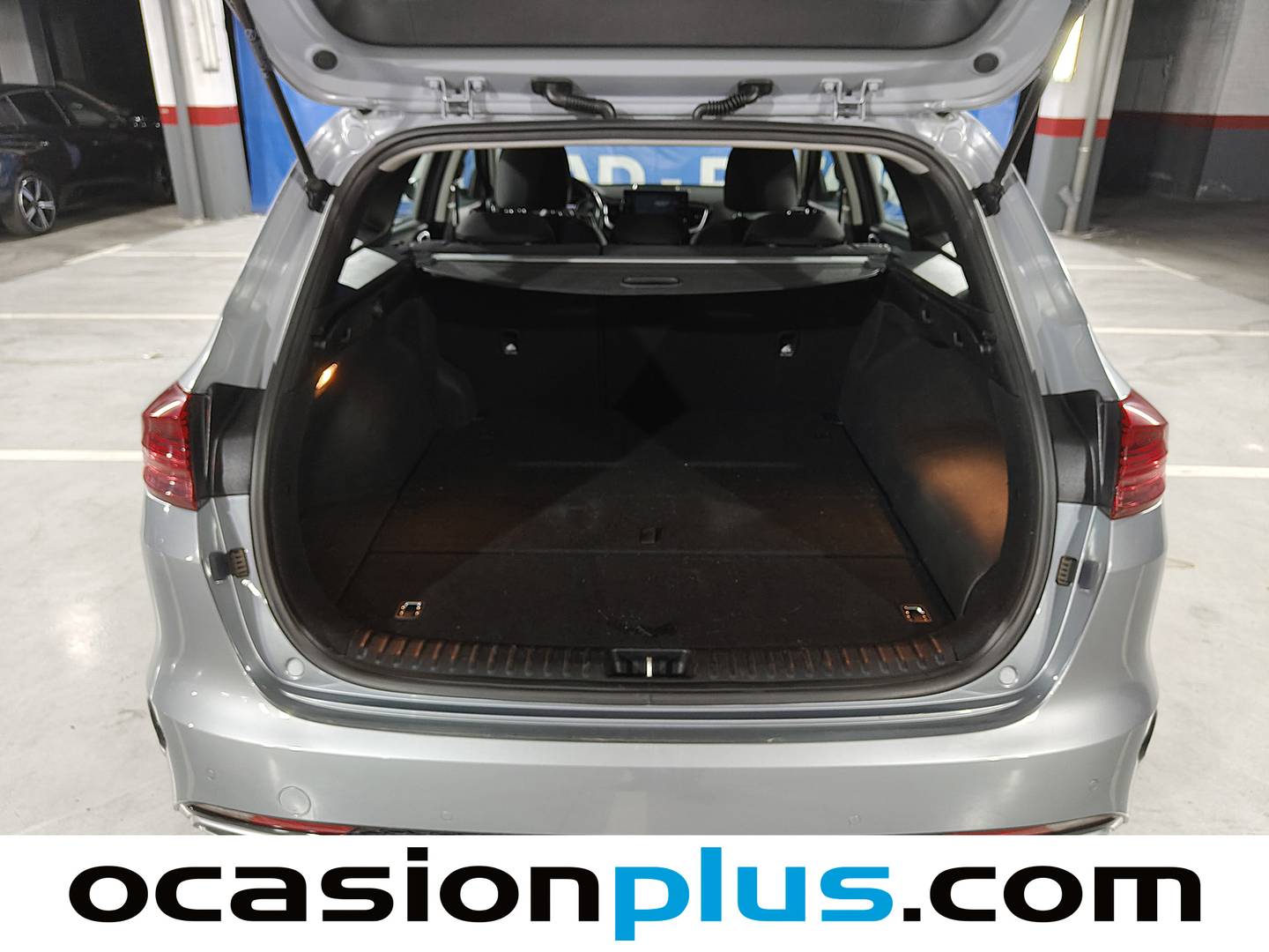 Foto KIA Ceed Tourer Kia Ceed Tourer 1.6 GDi PHEV eDrive Auto (141 CV)