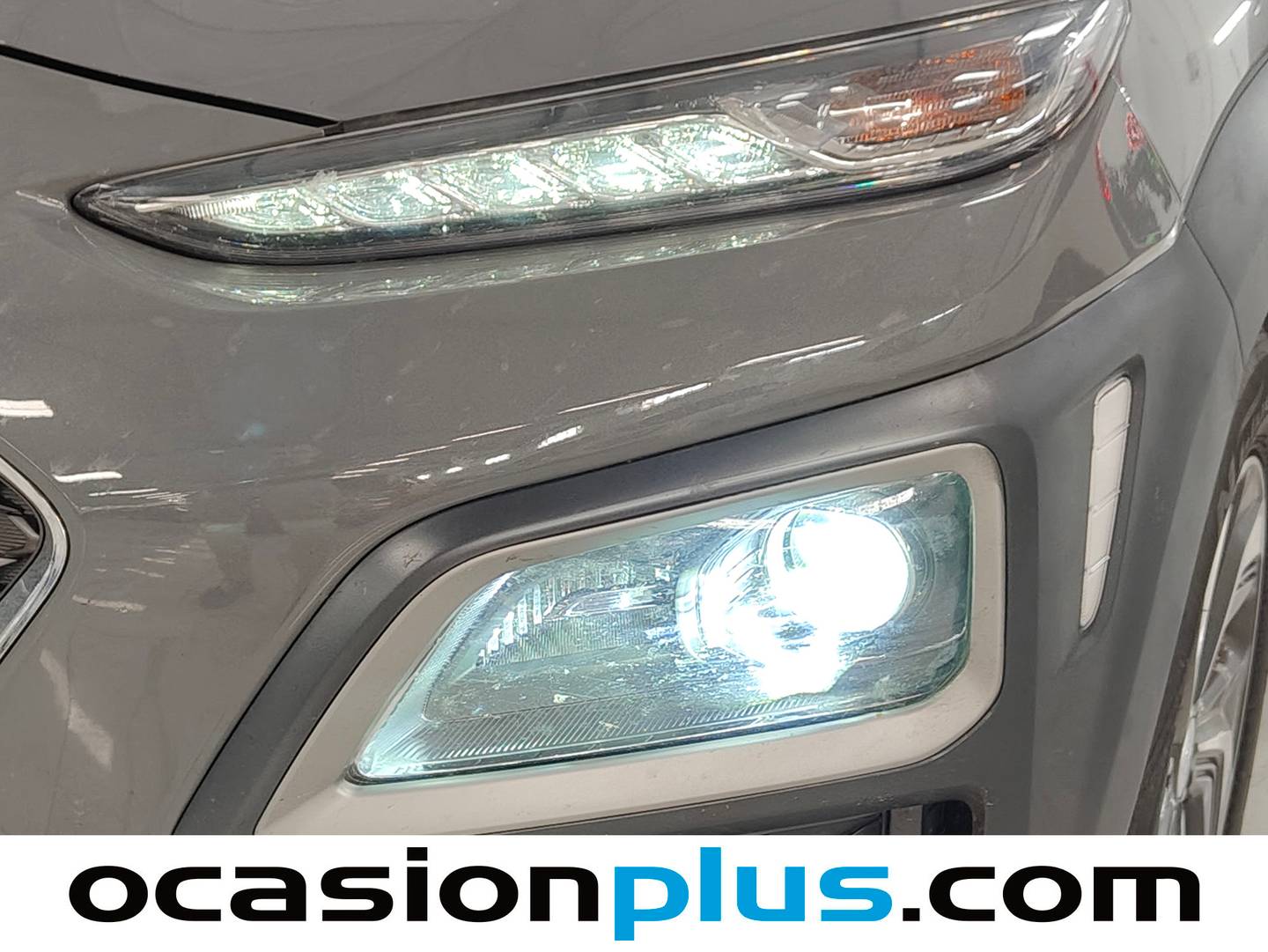 Acabados Hyundai Kona Hyundai Kona 1.6 GDI HEV Tecno Red DT (141 CV)