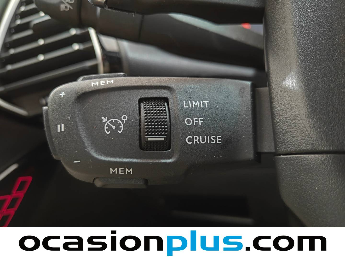 Foto DS DS 7 Crossback DS DS7 Crossback PureTech 180 Grand Chic Auto (180 CV)