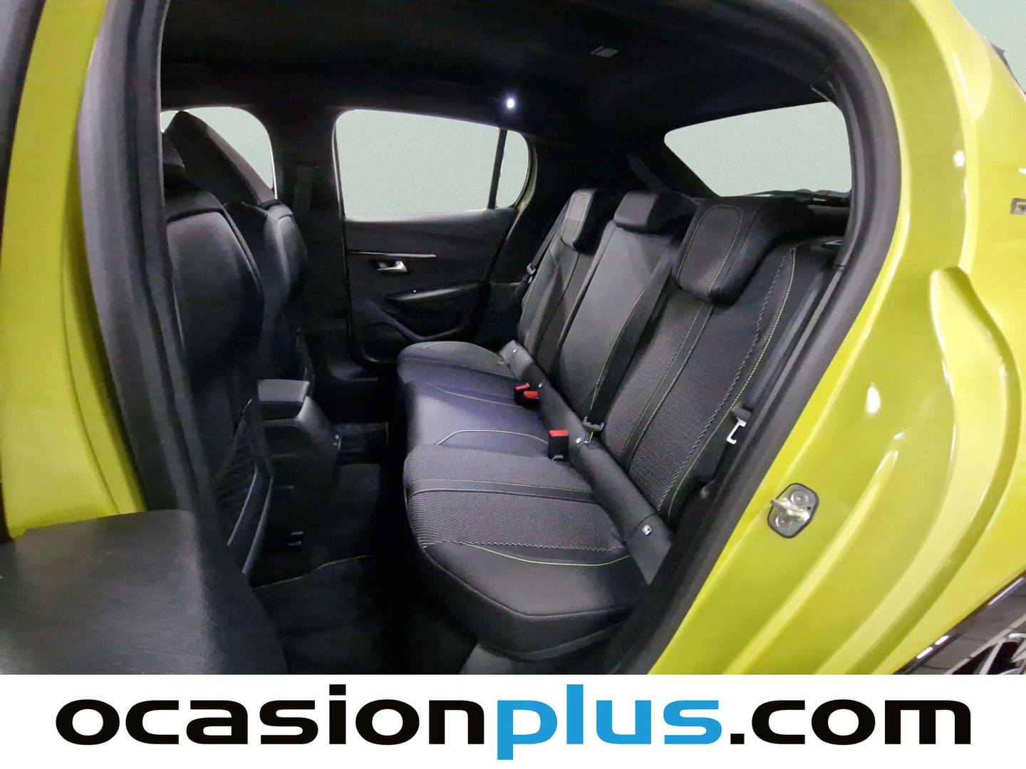 Foto asientos traseros Peugeot 208 Peugeot 208 GT Hybrid eDCS6 (100 CV)