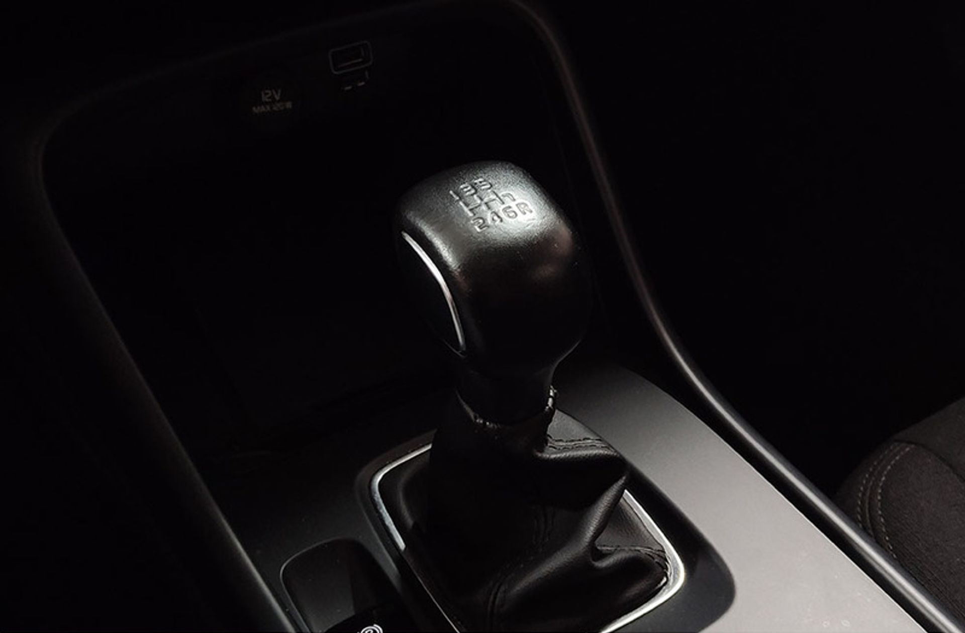 Volvo XC40 T2 Essential - foto 5