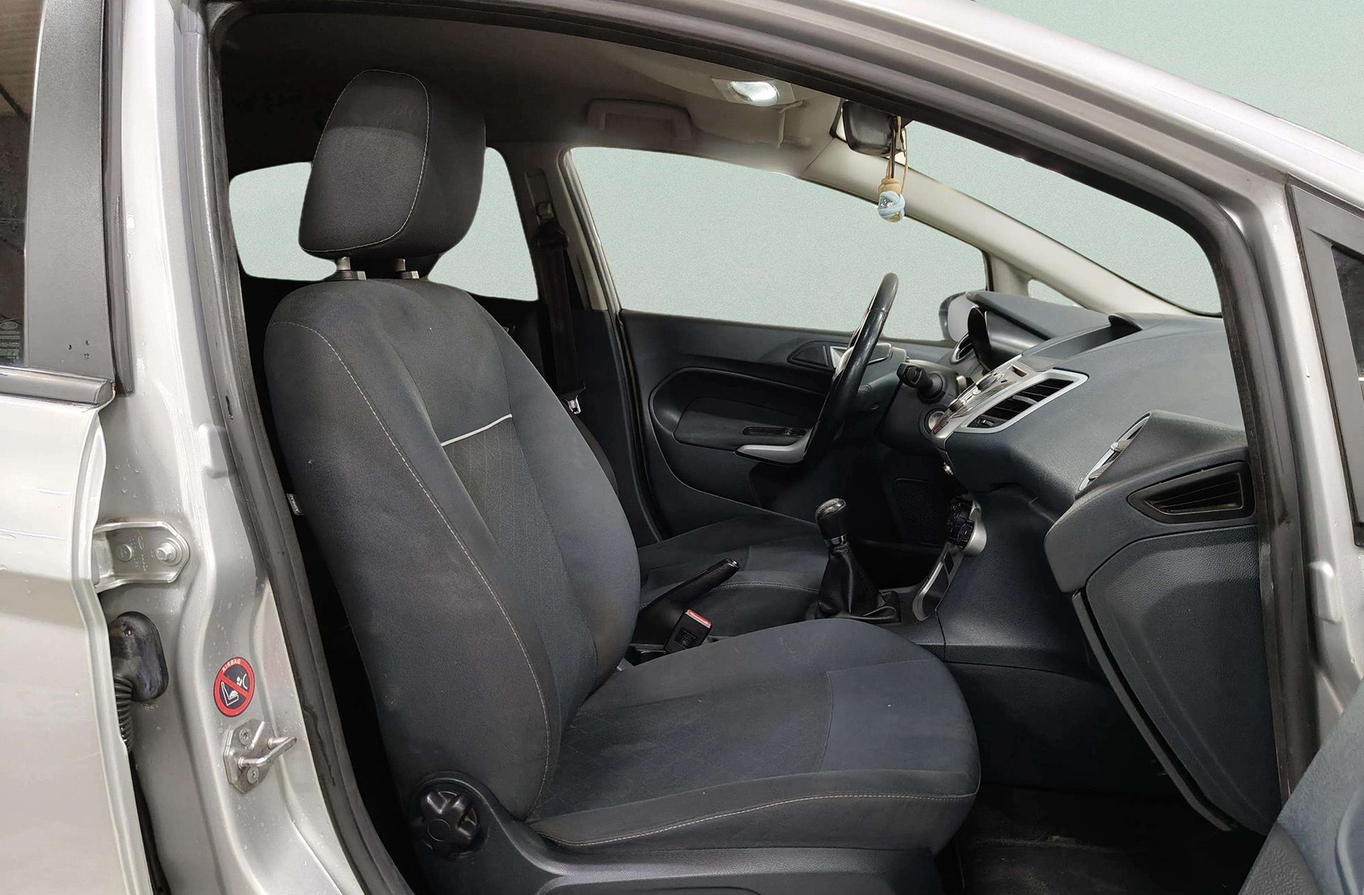 Ford Fiesta 1.25 Trend - foto 12