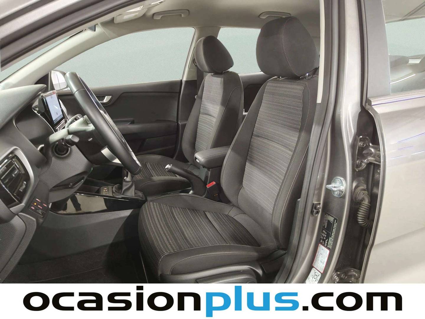 Foto asientos delanteros KIA Stonic KIA Stonic 1.0 T-GDi MHEV Drive (100 CV)