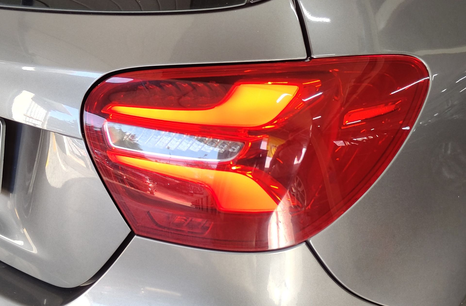 Mercedes-Benz Clase A 200 d Pack AMG - foto 15