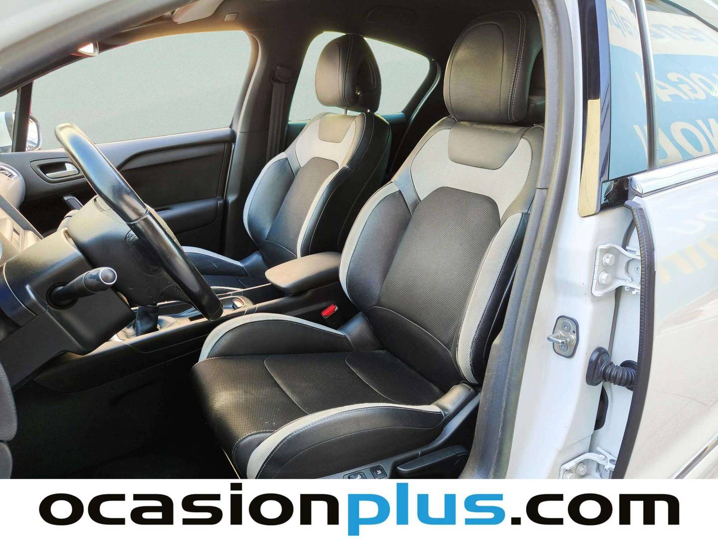 Foto asientos delanteros Citroën DS4 Citroen DS4 2.0 HDi Style (163 CV)