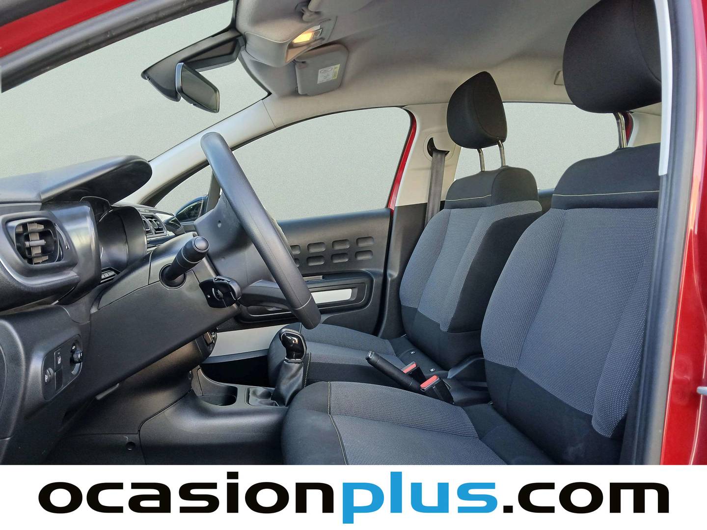 Foto asientos delanteros Citroën C3 Citroën C3 PureTech 82 Feel (83 CV)