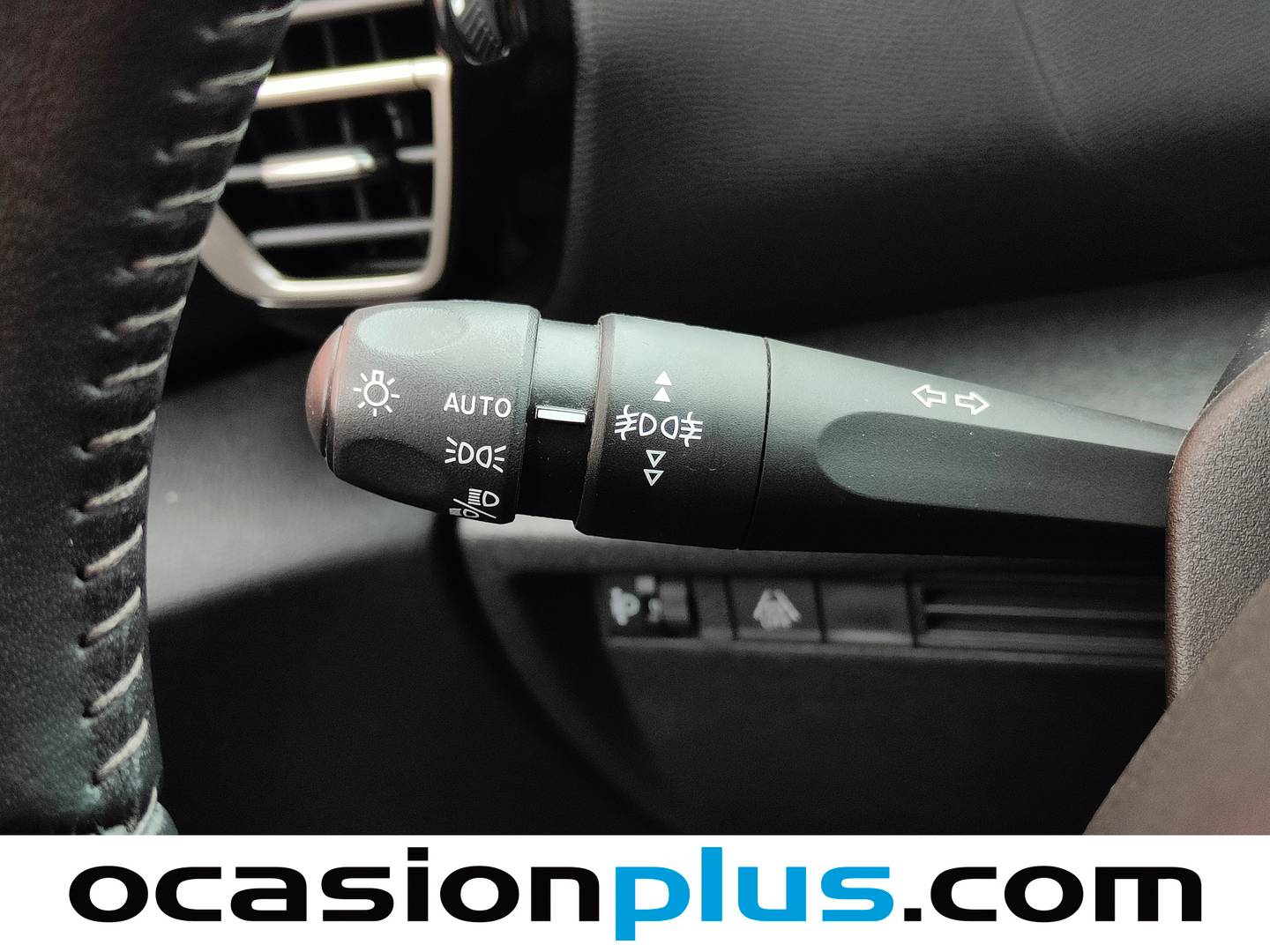 Citroën C4 Citroën C4 PureTech 130 S&S Plus EAT8 (131 CV) gasolina