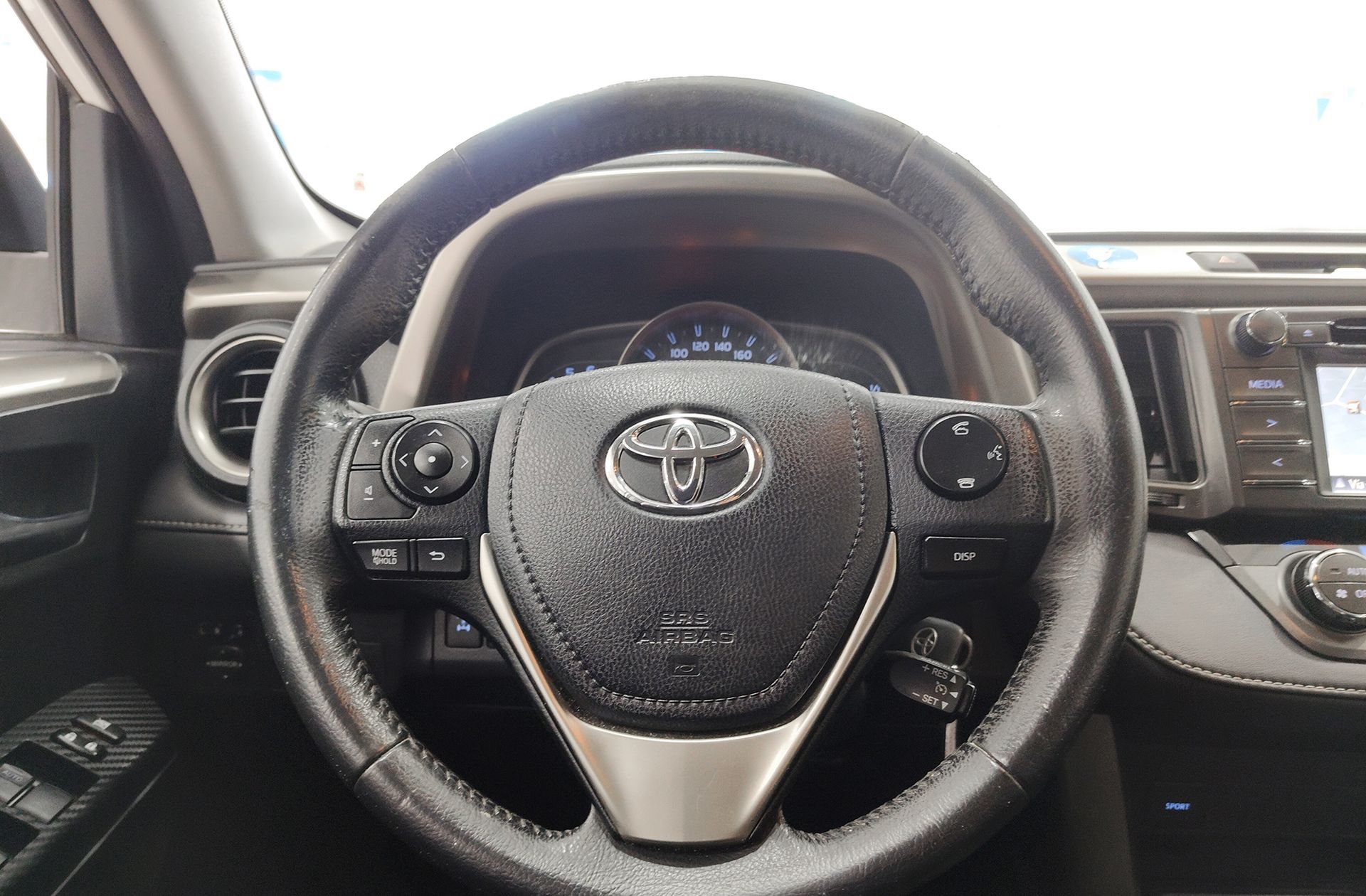 Toyota RAV4 150D Advance AWD - foto 25