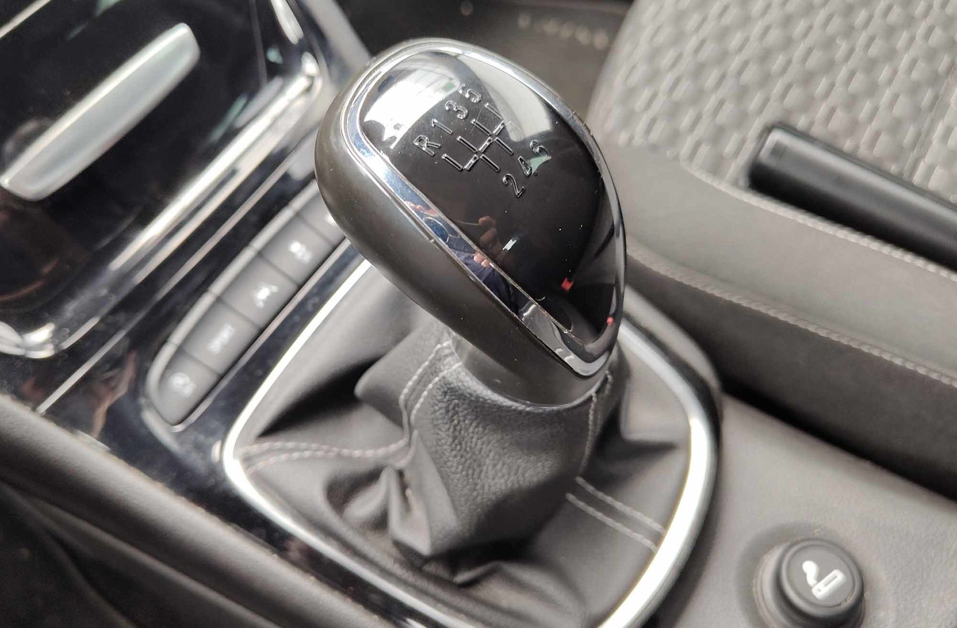 Opel Astra 1.4 Turbo Dynamic - foto 5