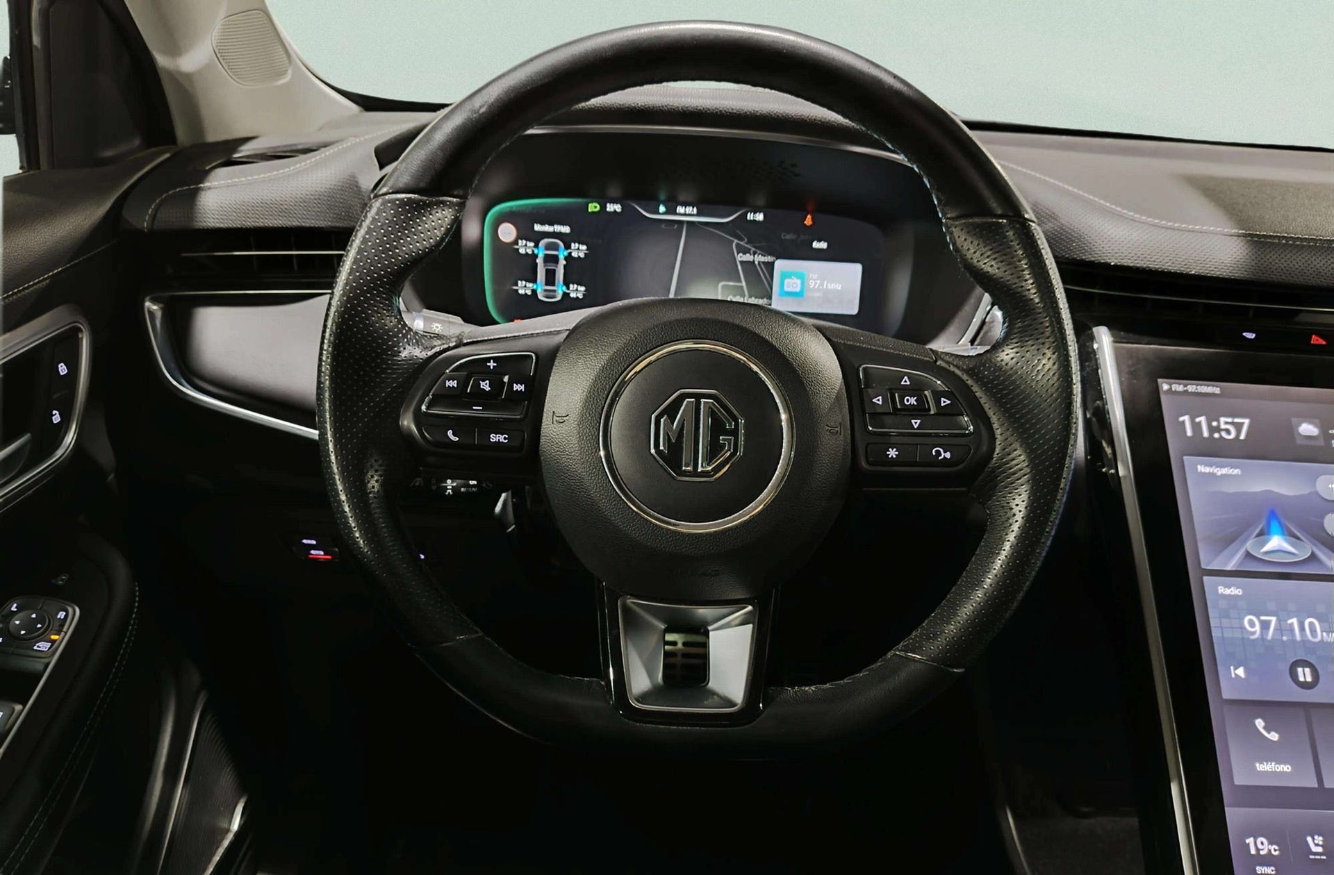MG Marvel R 70kWh Luxury - foto 28