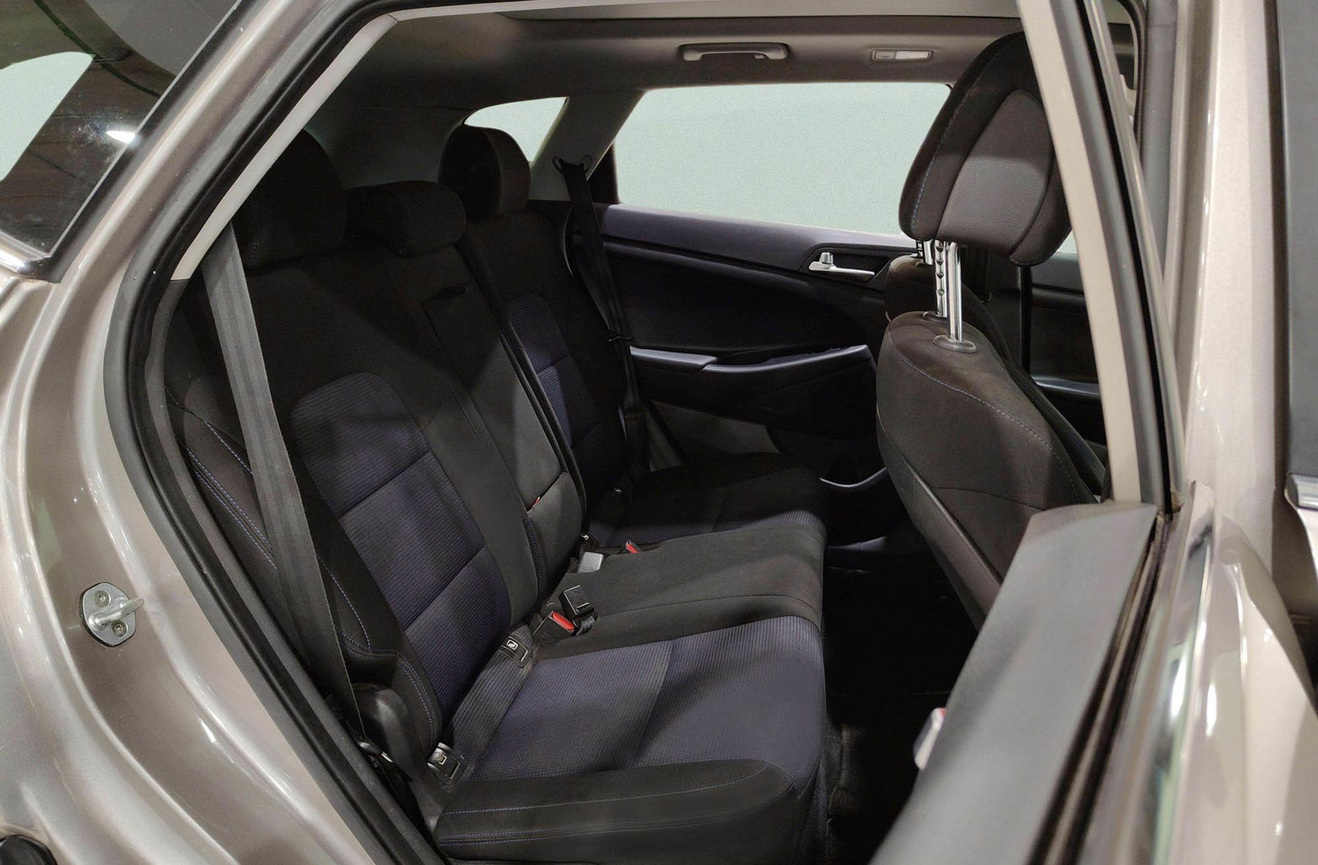 Hyundai Tucson 1.7 CRDi BlueDrive Tecno Sky 4x2 - foto 19