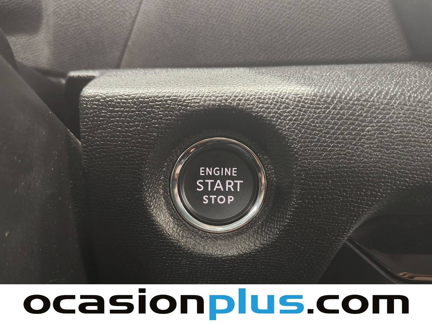 Foto Citroën C4 X Citroen C4 X PureTech 130 S&S Plus EAT8 (131 CV)