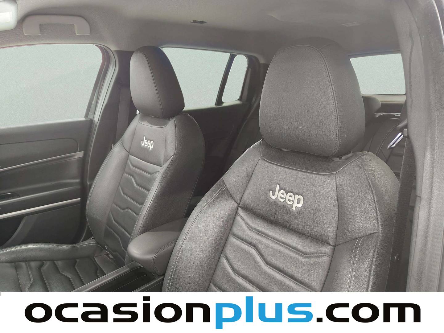 Foto Jeep Avenger Jeep Avenger 1.2 G Summit (100 CV)