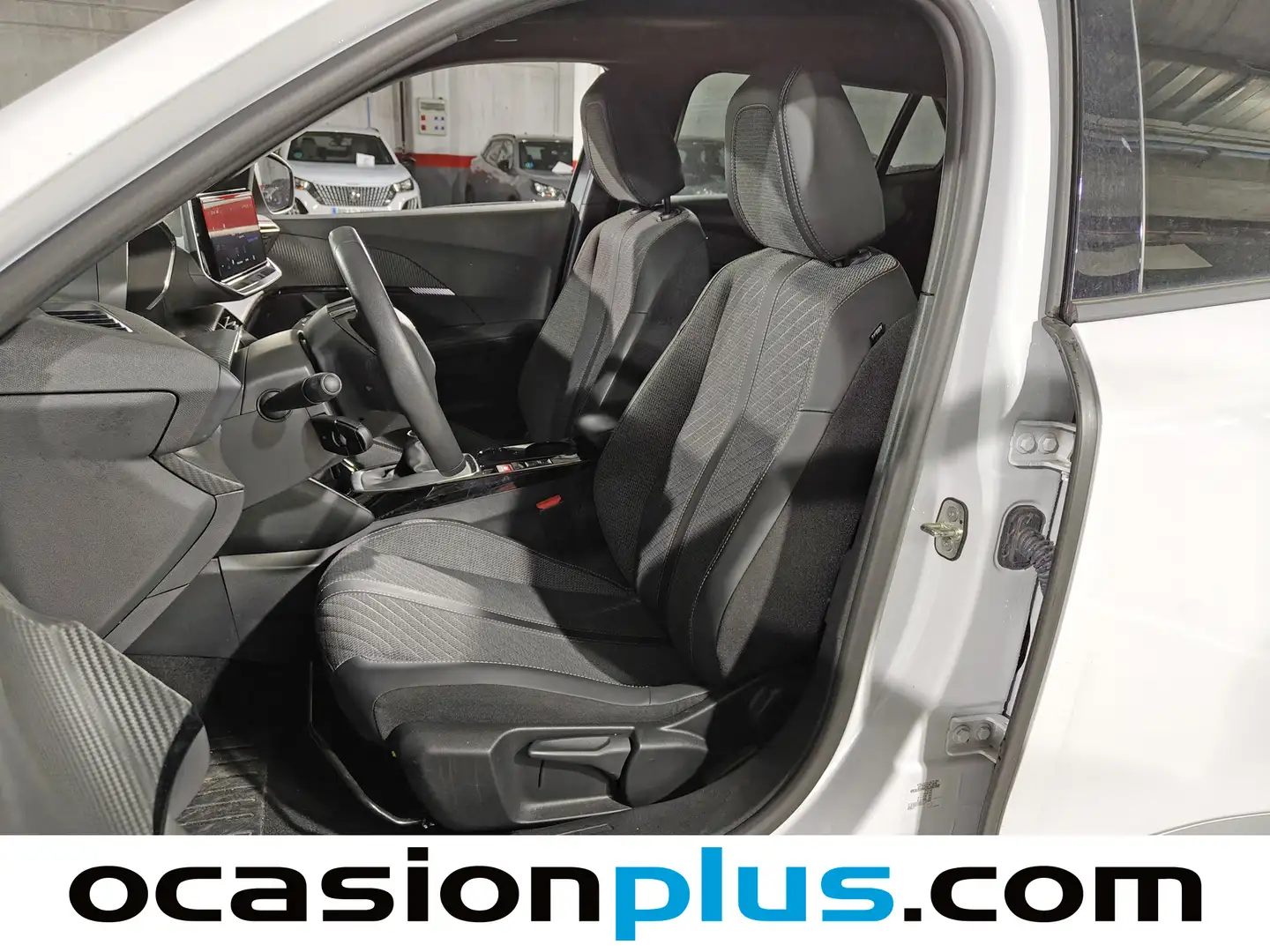 Foto Peugeot 2008 Peugeot 2008 PureTech 100 S&S Allure (100 CV)