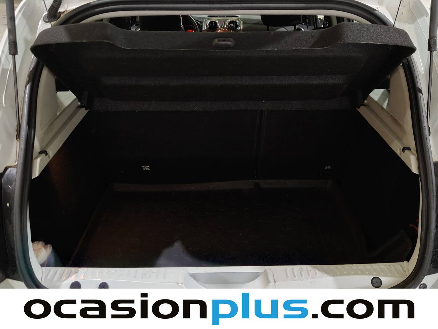 Fotos maletero Dacia Sandero Dacia Sandero Stepway Essential TCE (90 CV) GLP