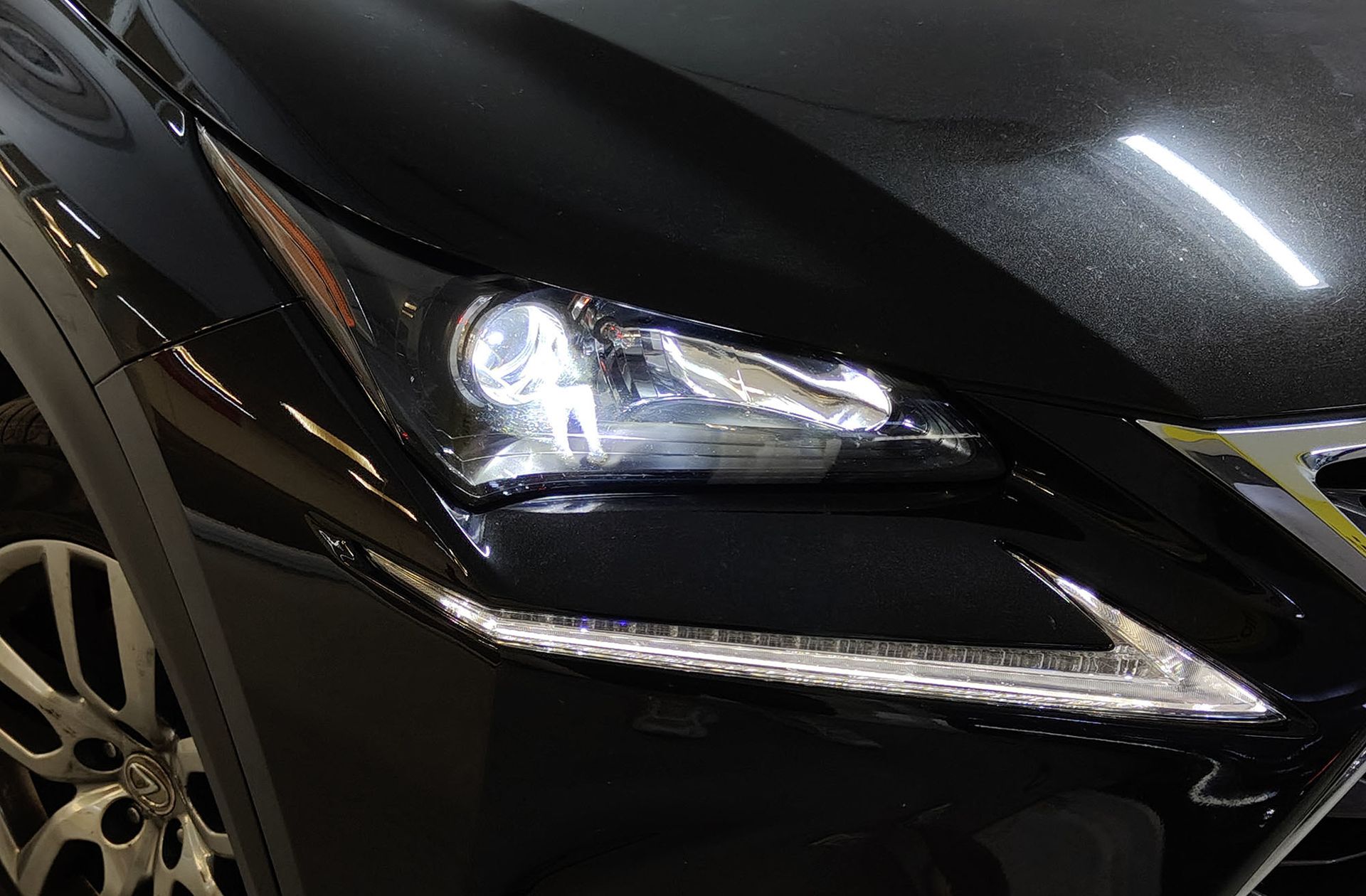 Lexus NX 300h Executive Tecno 4WD - foto 17