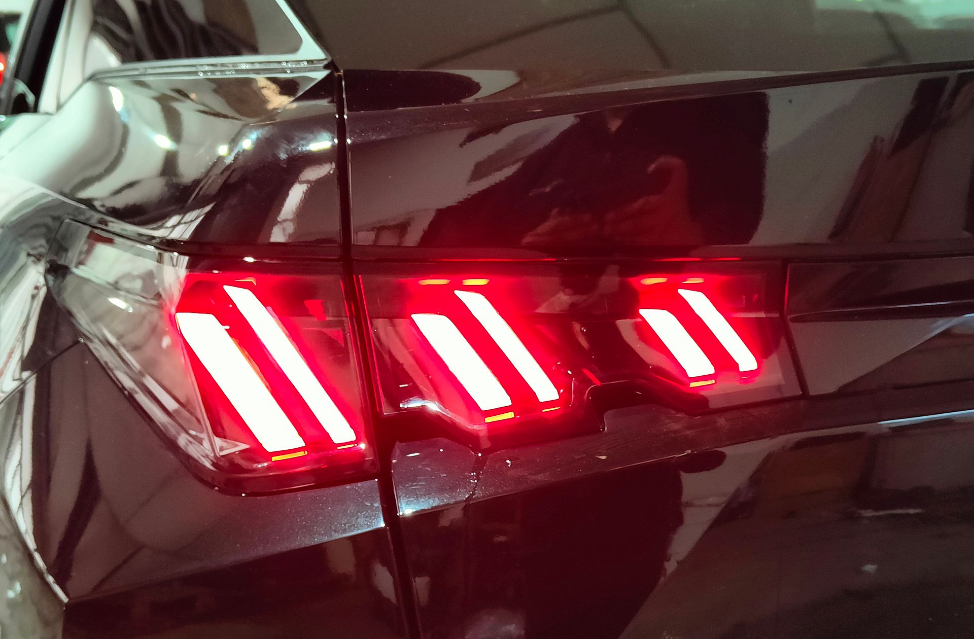 Peugeot 3008 Allure Hybrid eDCS6 - foto 17