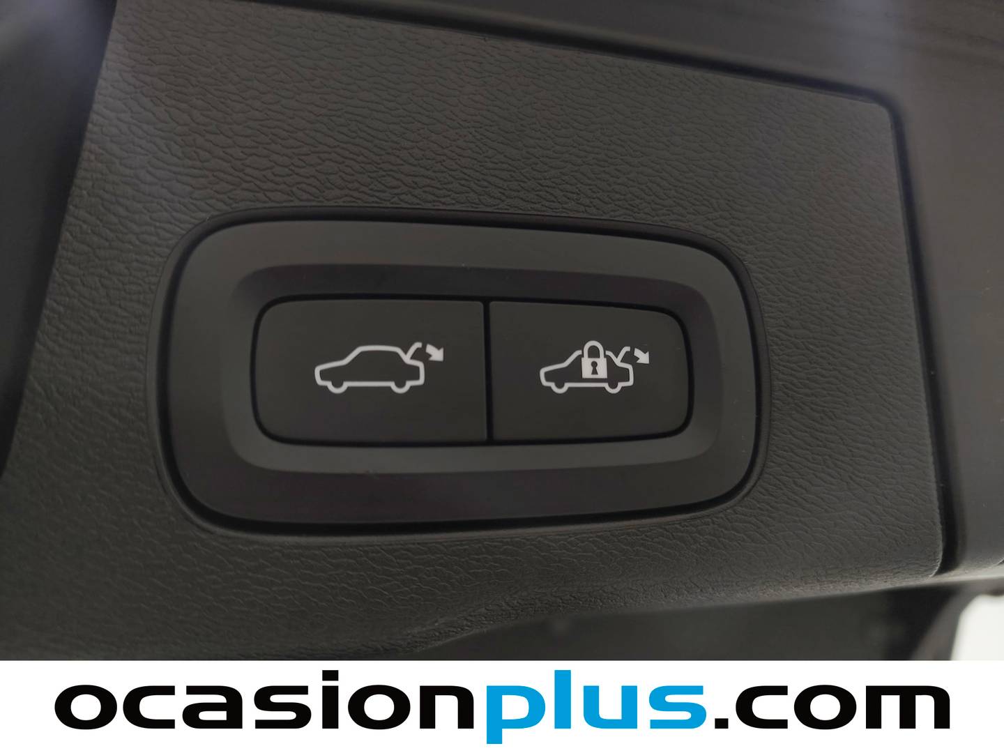 Accesorios del Volvo XC60 Volvo XC60 B4 D Momentum Auto (197 CV)