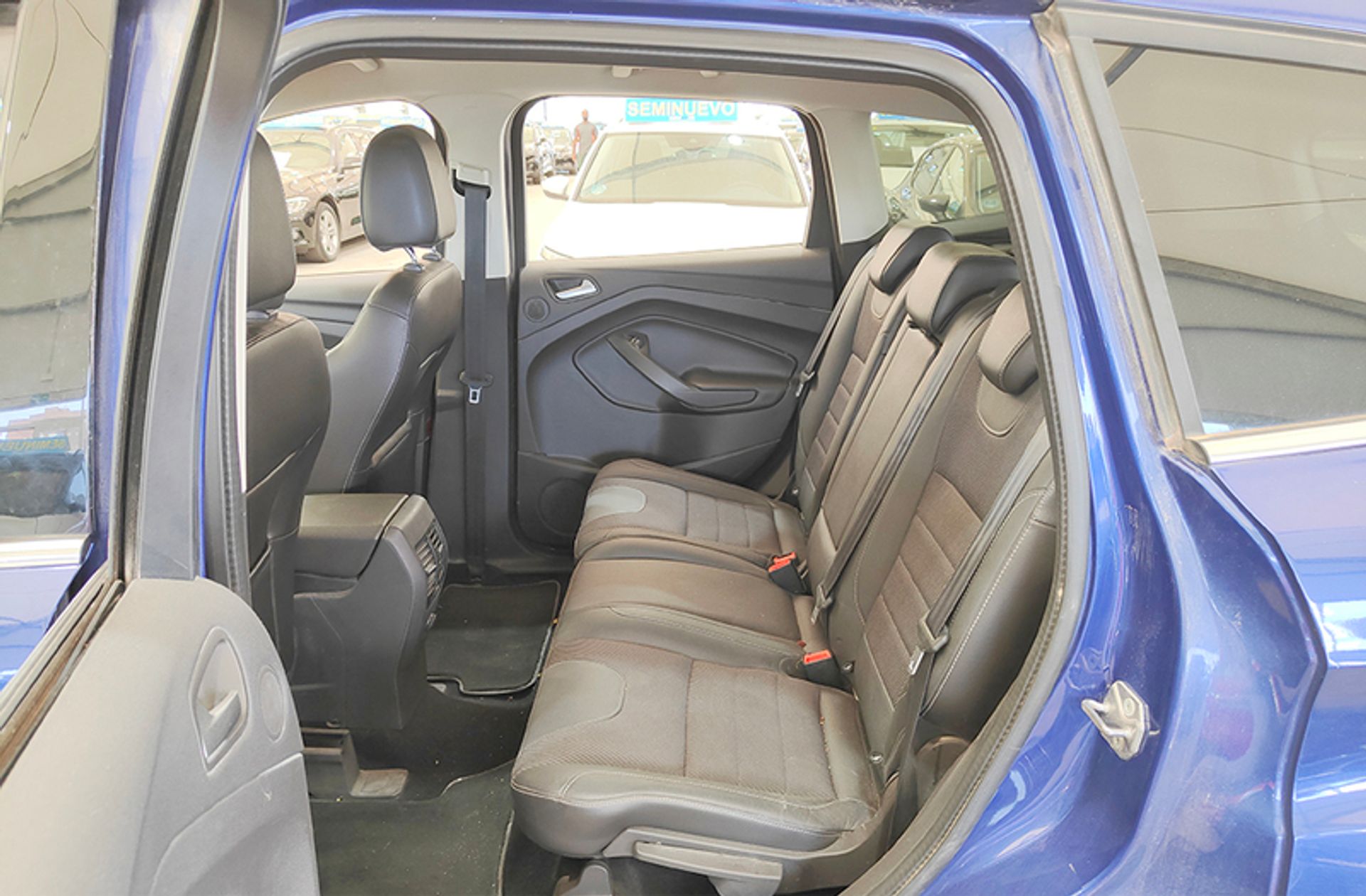 Ford Kuga 2.0 TDCi Titanium 4x4 - foto 10