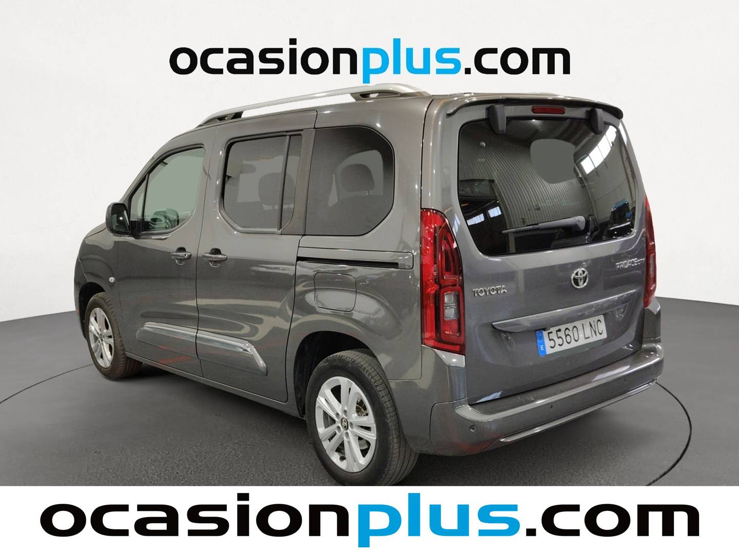 Foto trasera Toyota Proace City Verso Toyota Proace City Verso 1.2 Family Active L1  (110 CV) izquierda