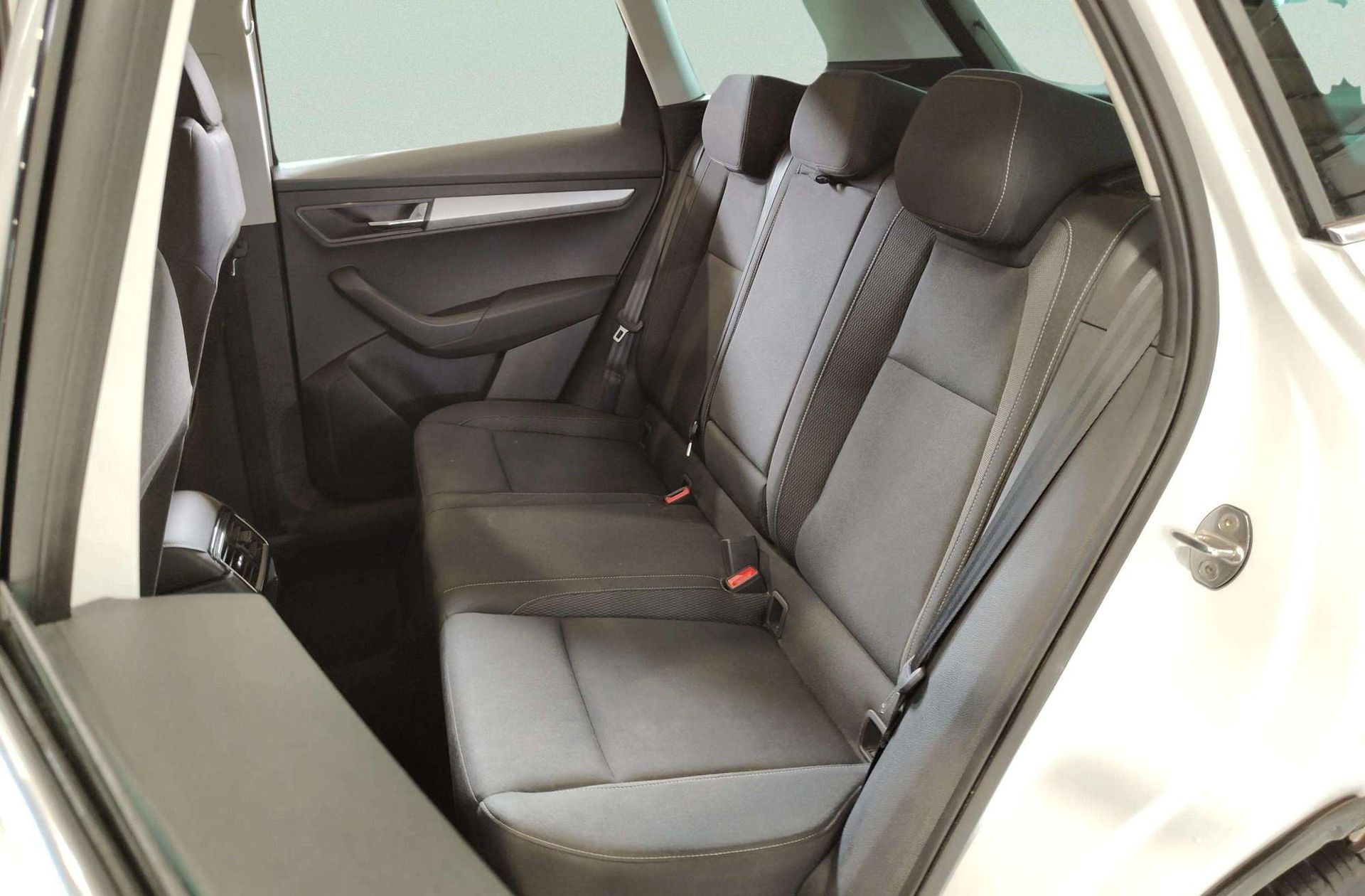 Škoda Karoq 2.0 TDI Selection - foto 12