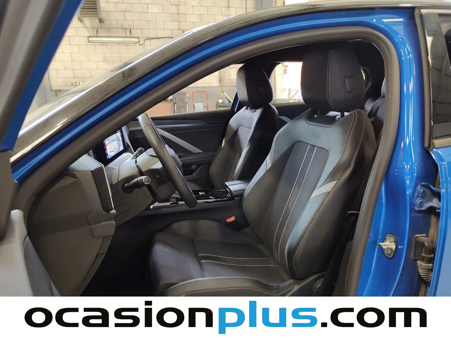 Foto Opel Astra Opel Astra 1.2 Turbo XHT GS (130 CV)