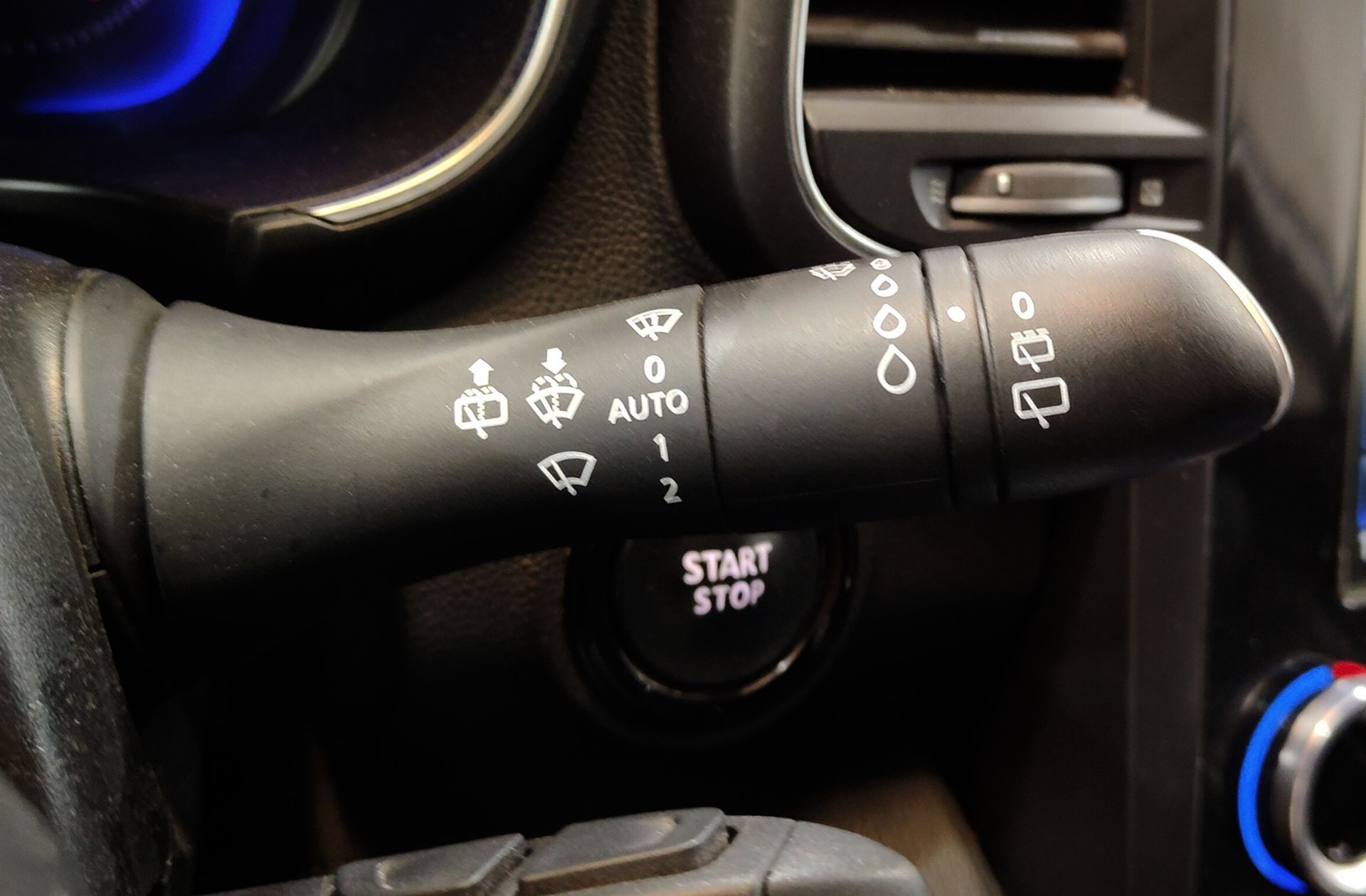 Renault Koleos Zen dCi X-Tronic - foto 30