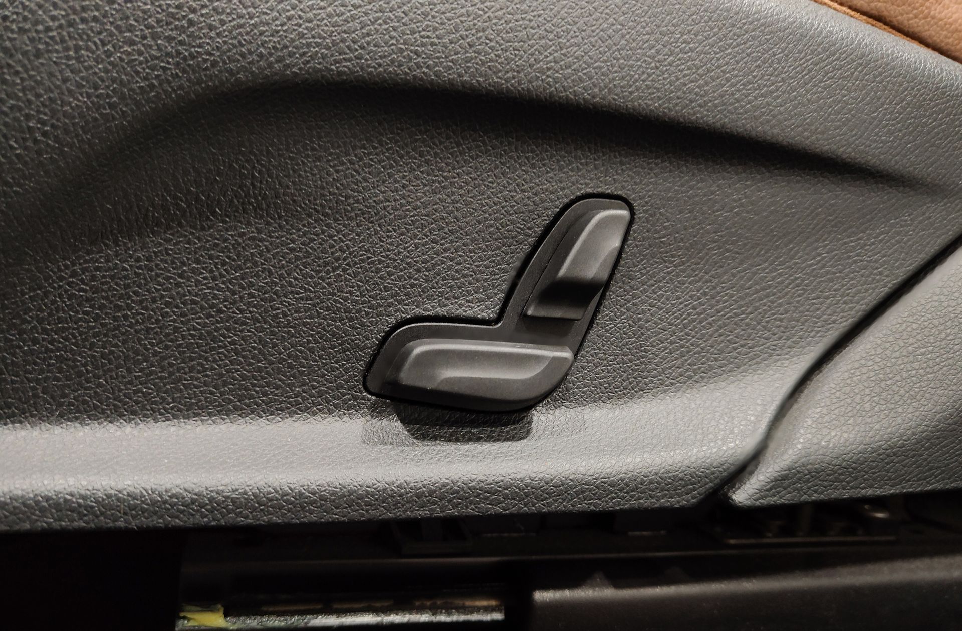 Mercedes-Benz GLC 300 4Matic Pack AMG - foto 17